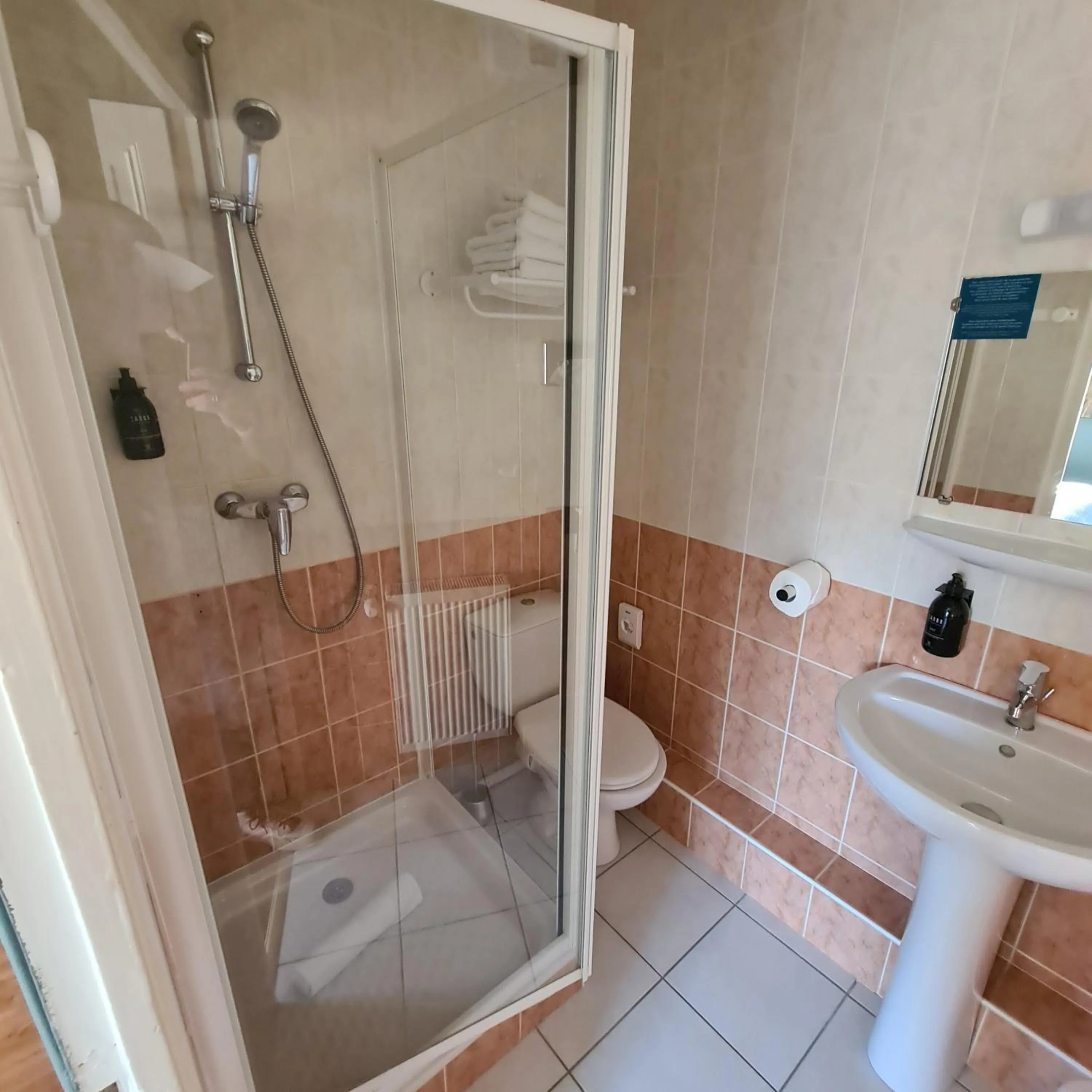 Bathroom in Le Grand Hotel