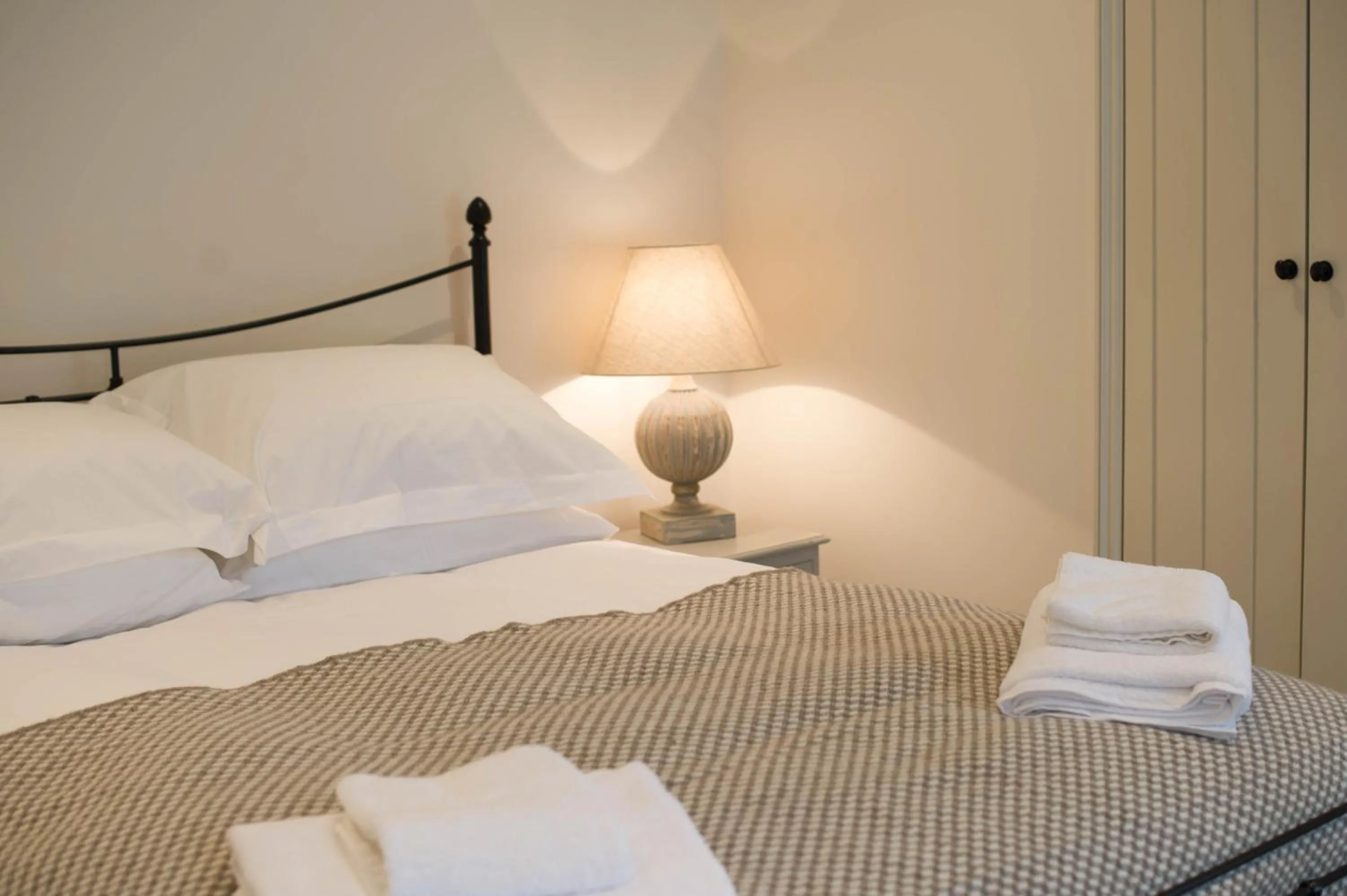 Cowdray Holiday Cottages