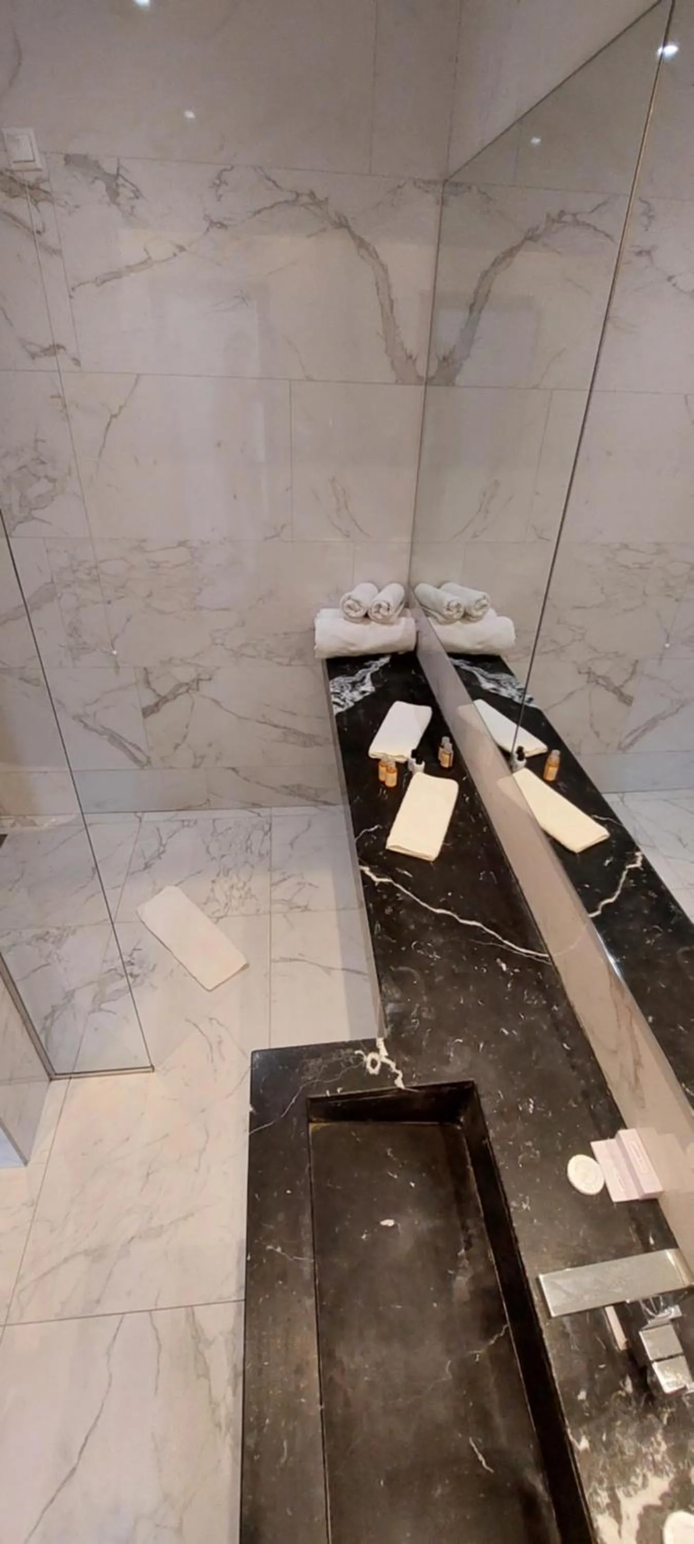 Bathroom in Hotel Austria & Bosna