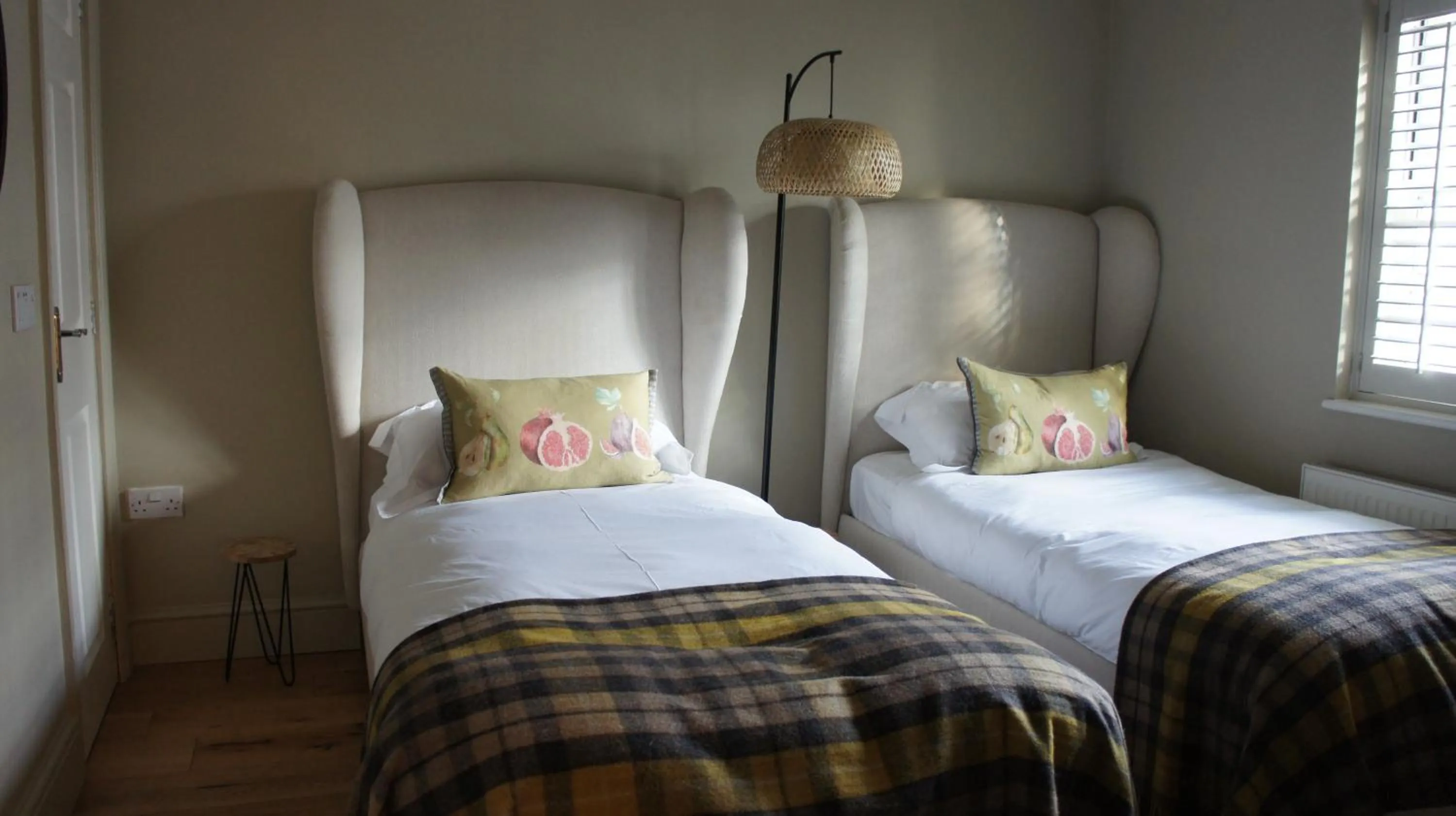Twin Room with Private Bathroom in Ty Llew Lodge