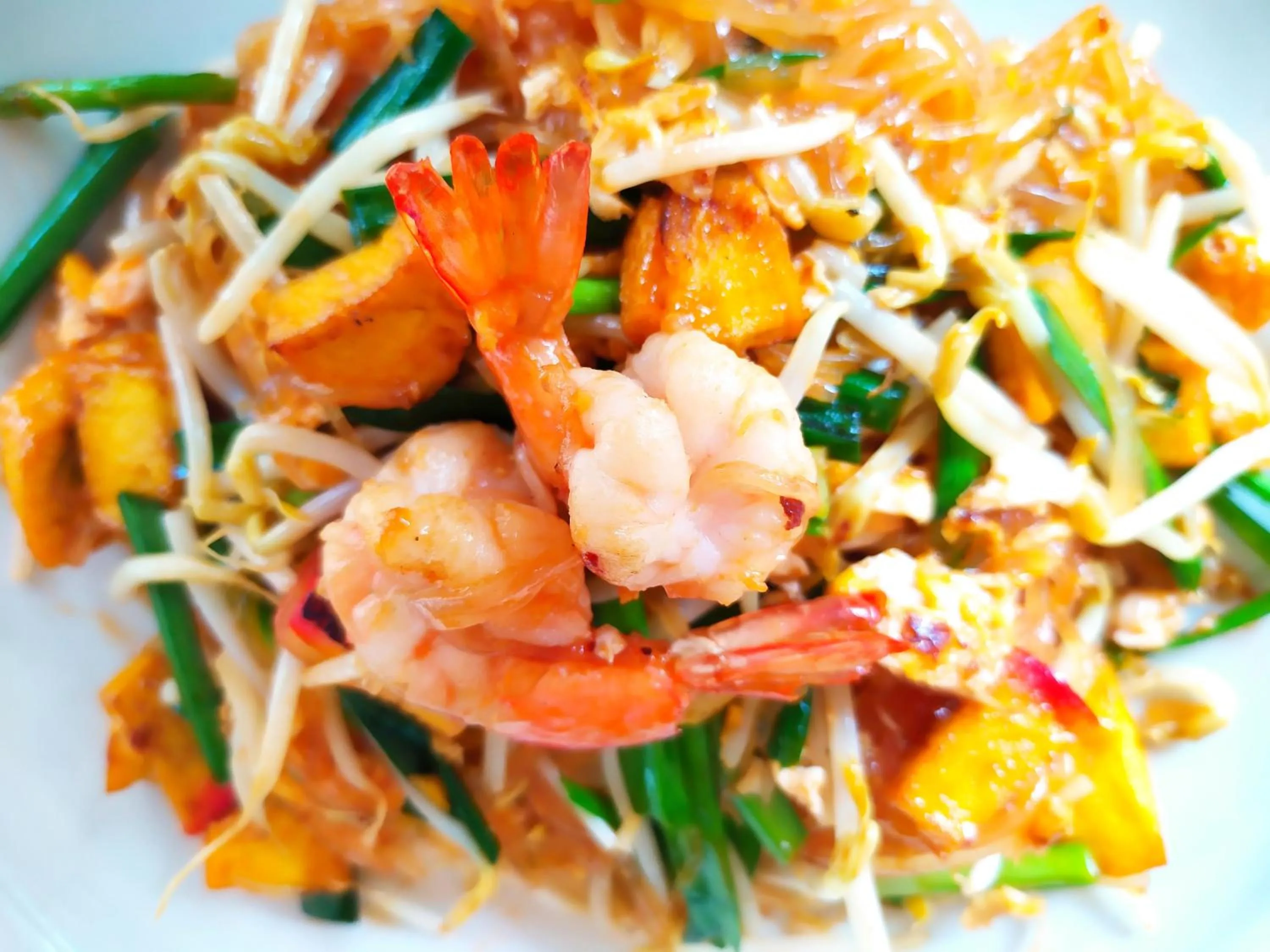 Restaurant/places to eat in Grand Residence Ngamwongwan 19