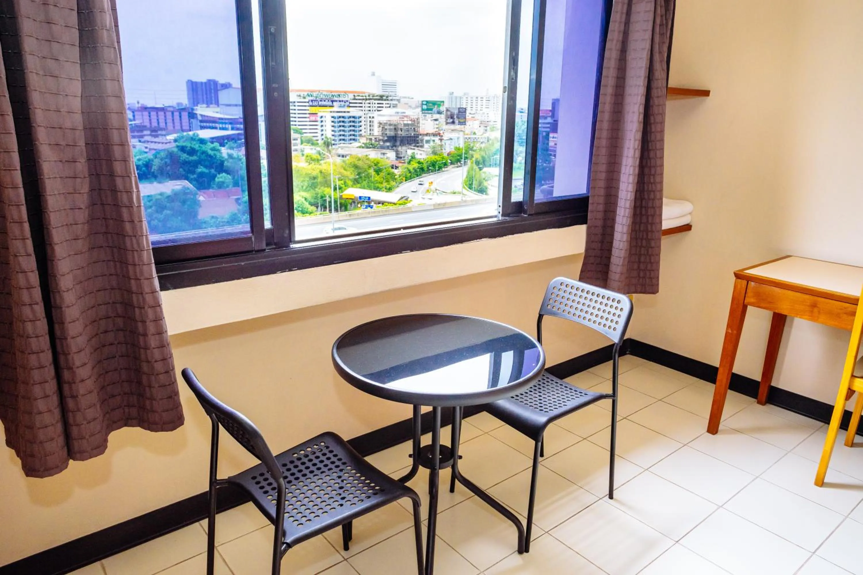 City view in Grand Residence Ngamwongwan 19