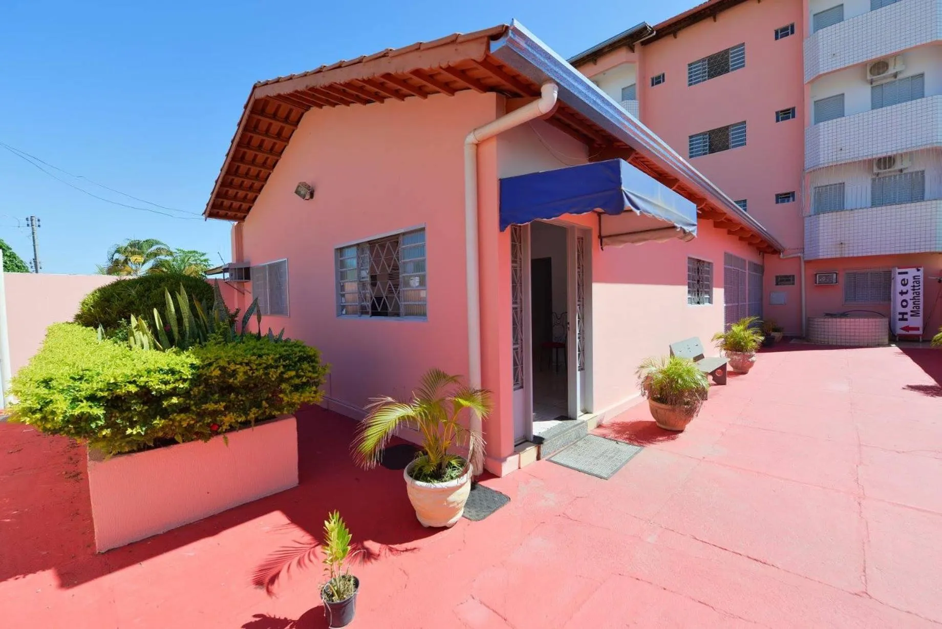 Lobby or reception in Manhattan Hotel