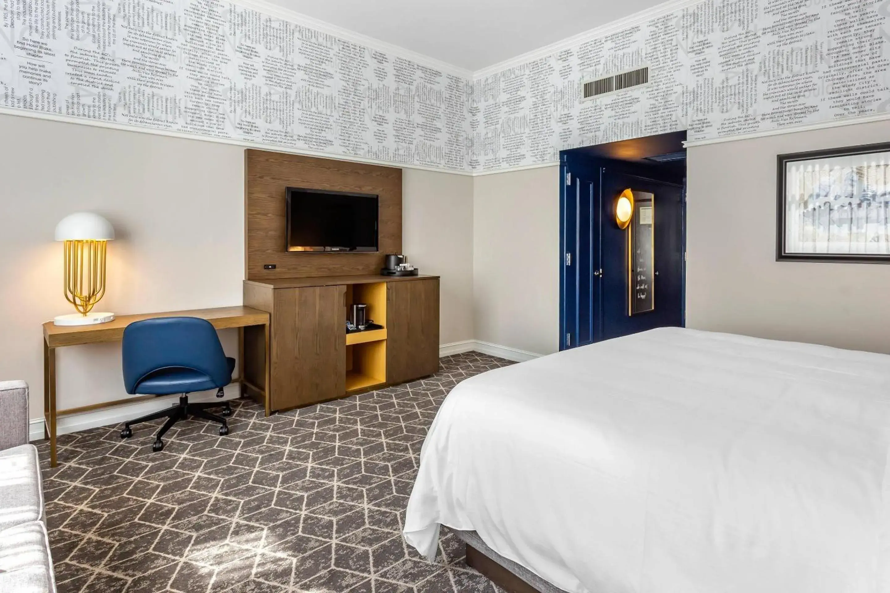 Bedroom, Bed in Bluegreen Vacations Hotel Blake, an Ascend Collection Hotel Bedroom, Bed in Bluegreen Vacations Hotel Blake, an Ascend Collection Hotel