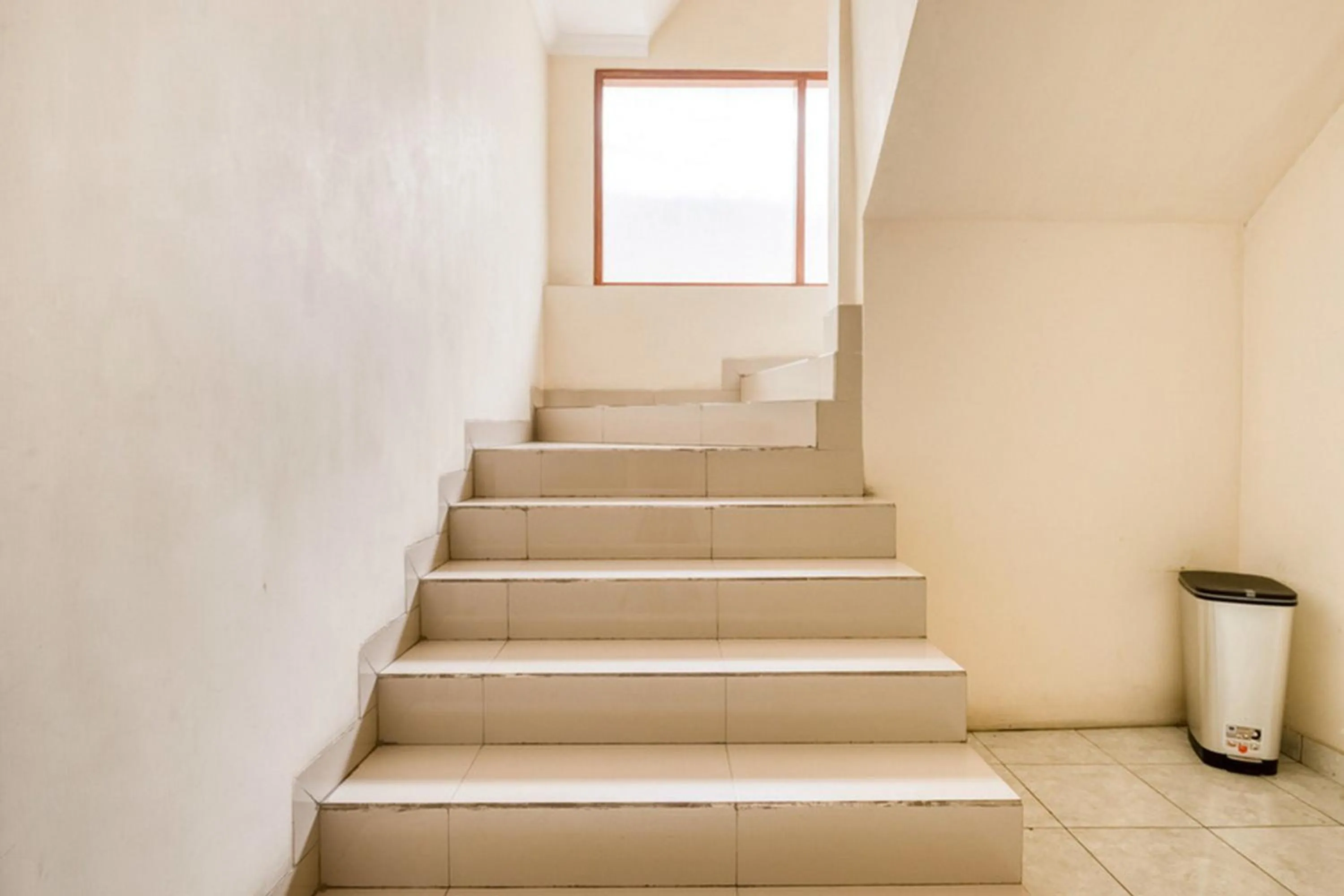 RedDoorz Syariah @ Jalan Simpang Gajayana