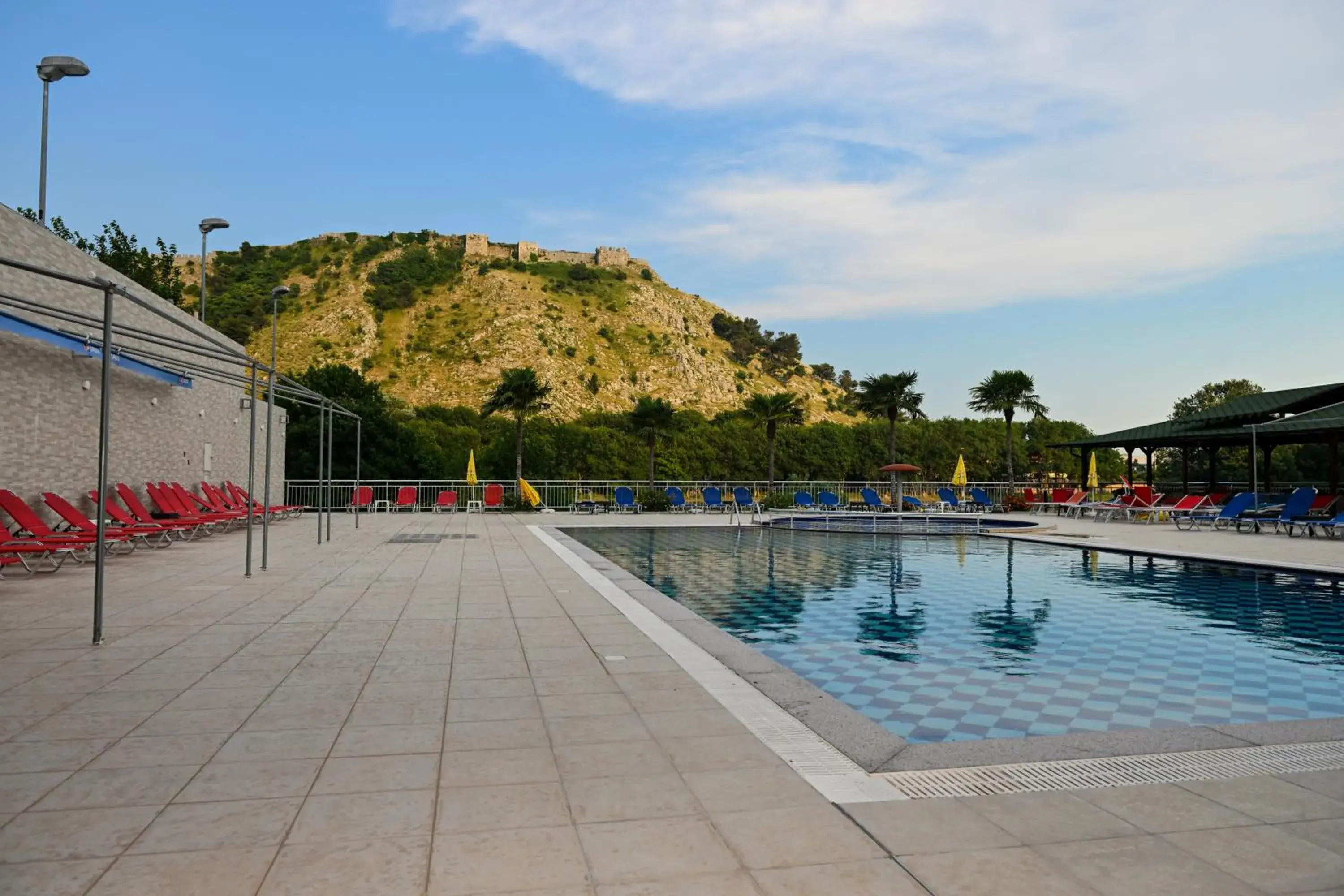 Swimming pool in Buna Park Hotel Swimming pool in Buna Park Hotel