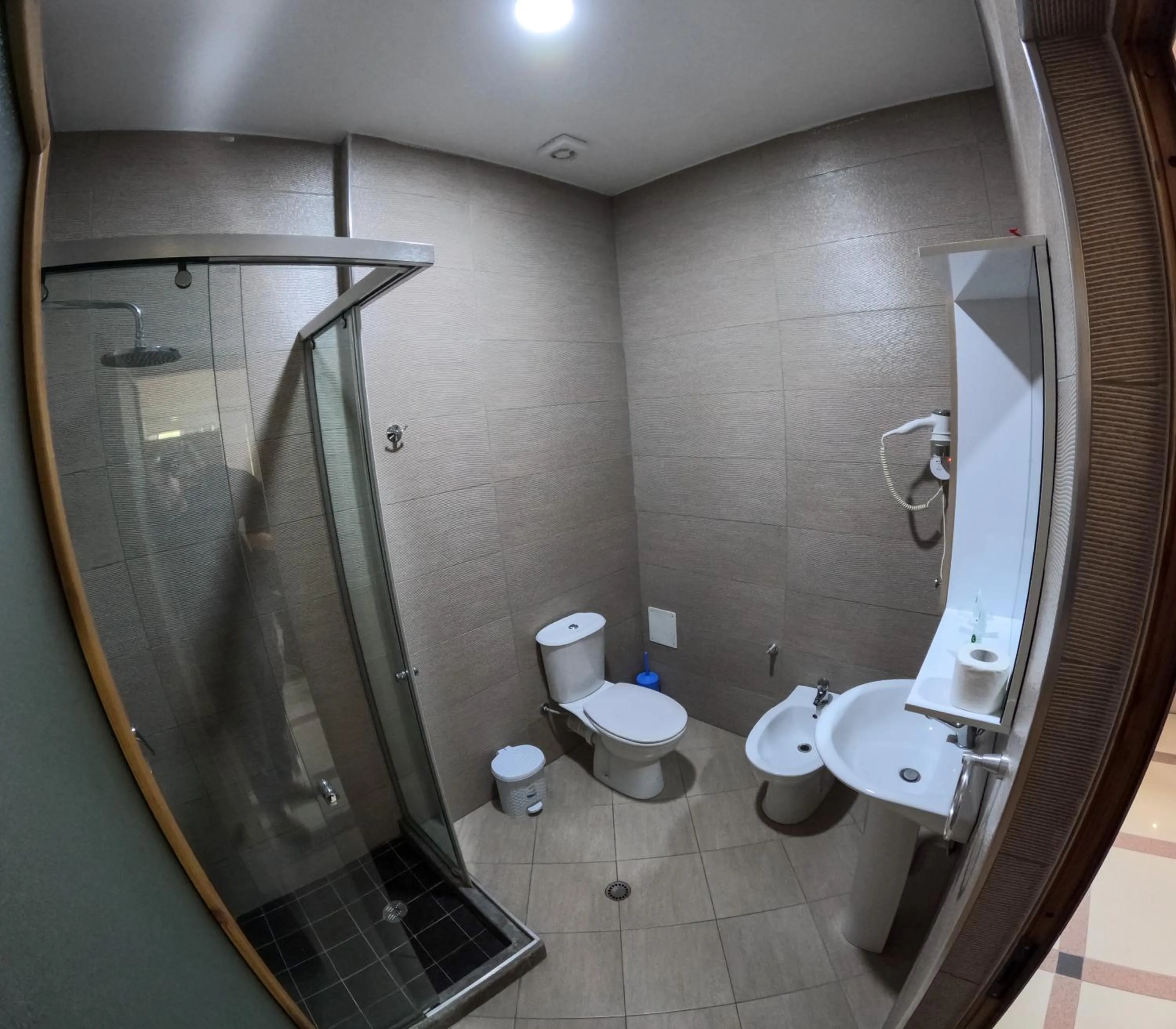 Bathroom in Buna Park Hotel