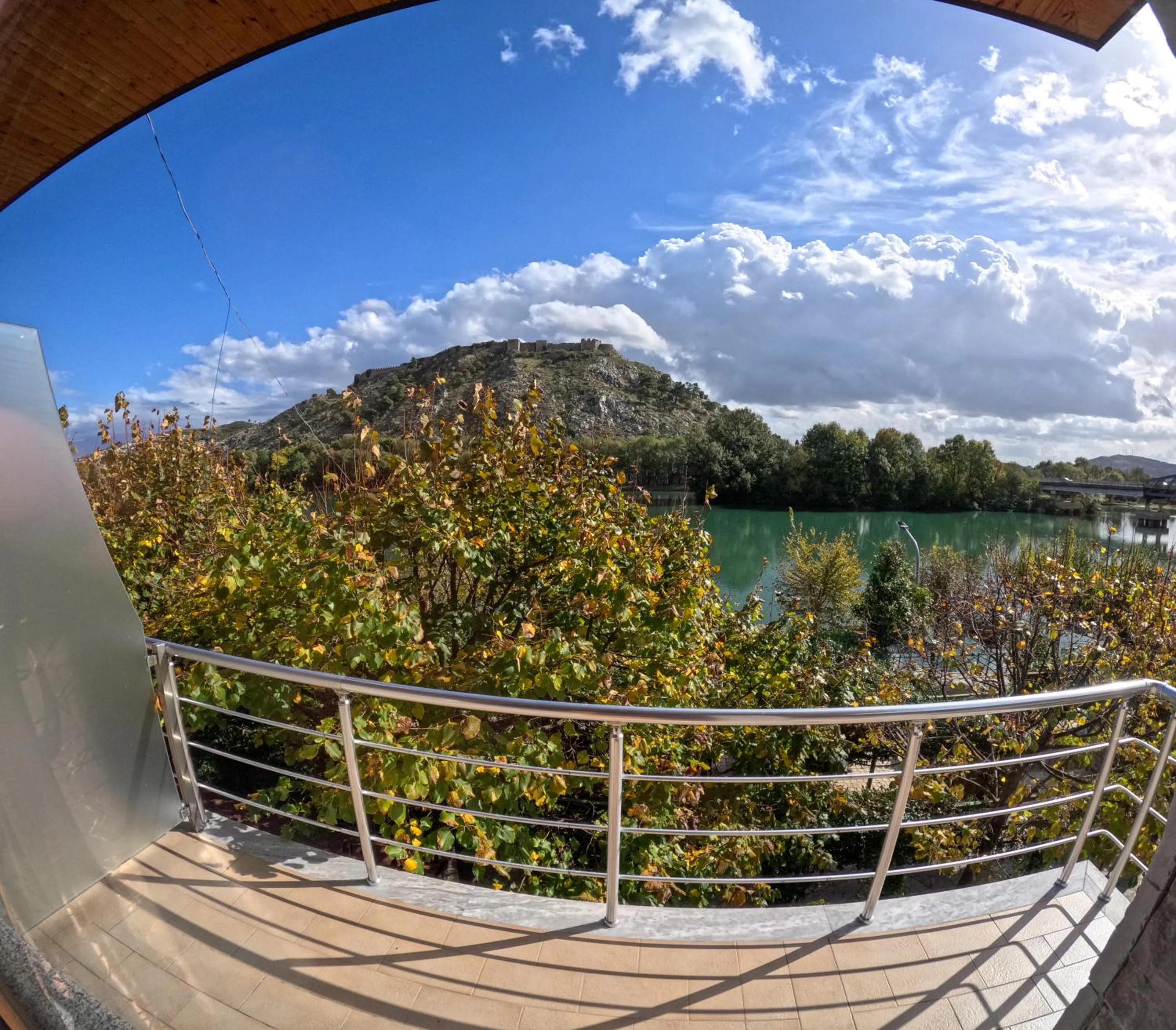 Lake view in Buna Park Hotel