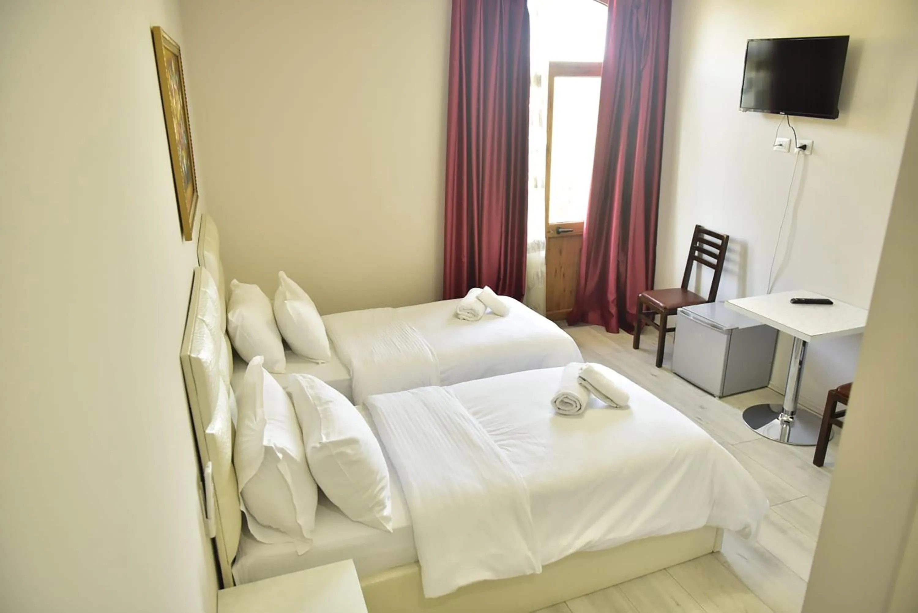 Photo of the whole room, Bed in Buna Park Hotel