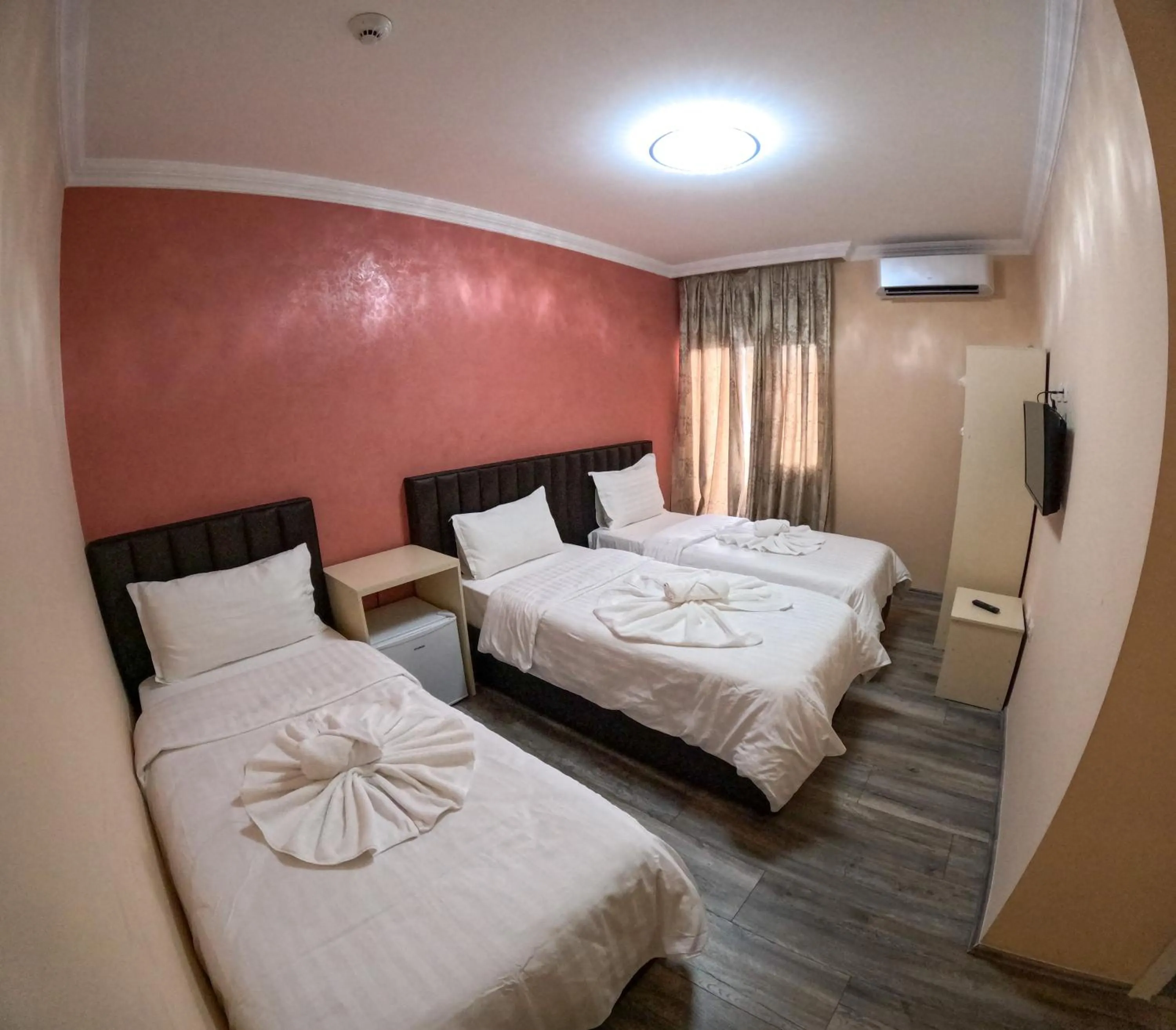 Photo of the whole room, Bed in Buna Park Hotel