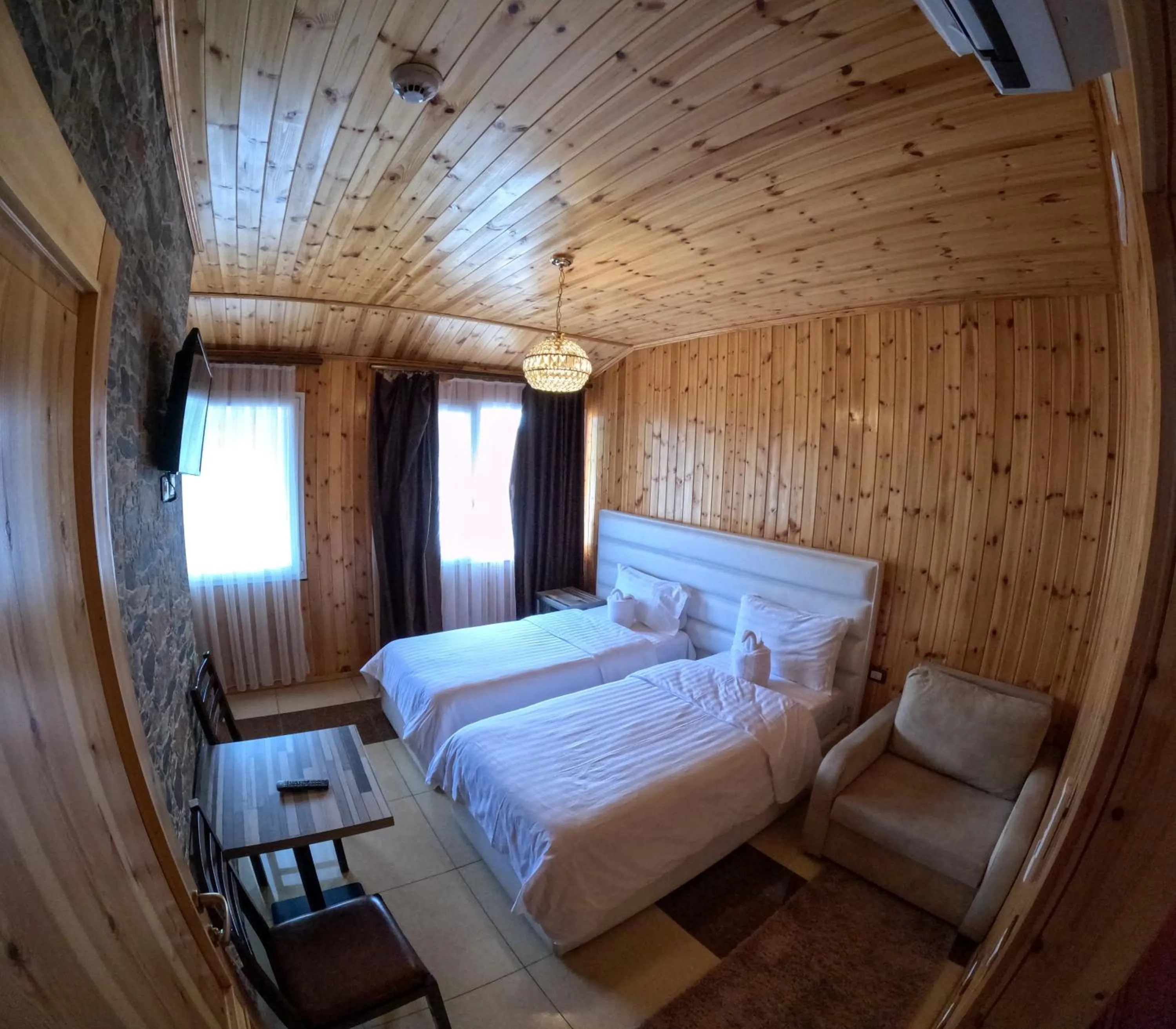 Photo of the whole room, Bed in Buna Park Hotel