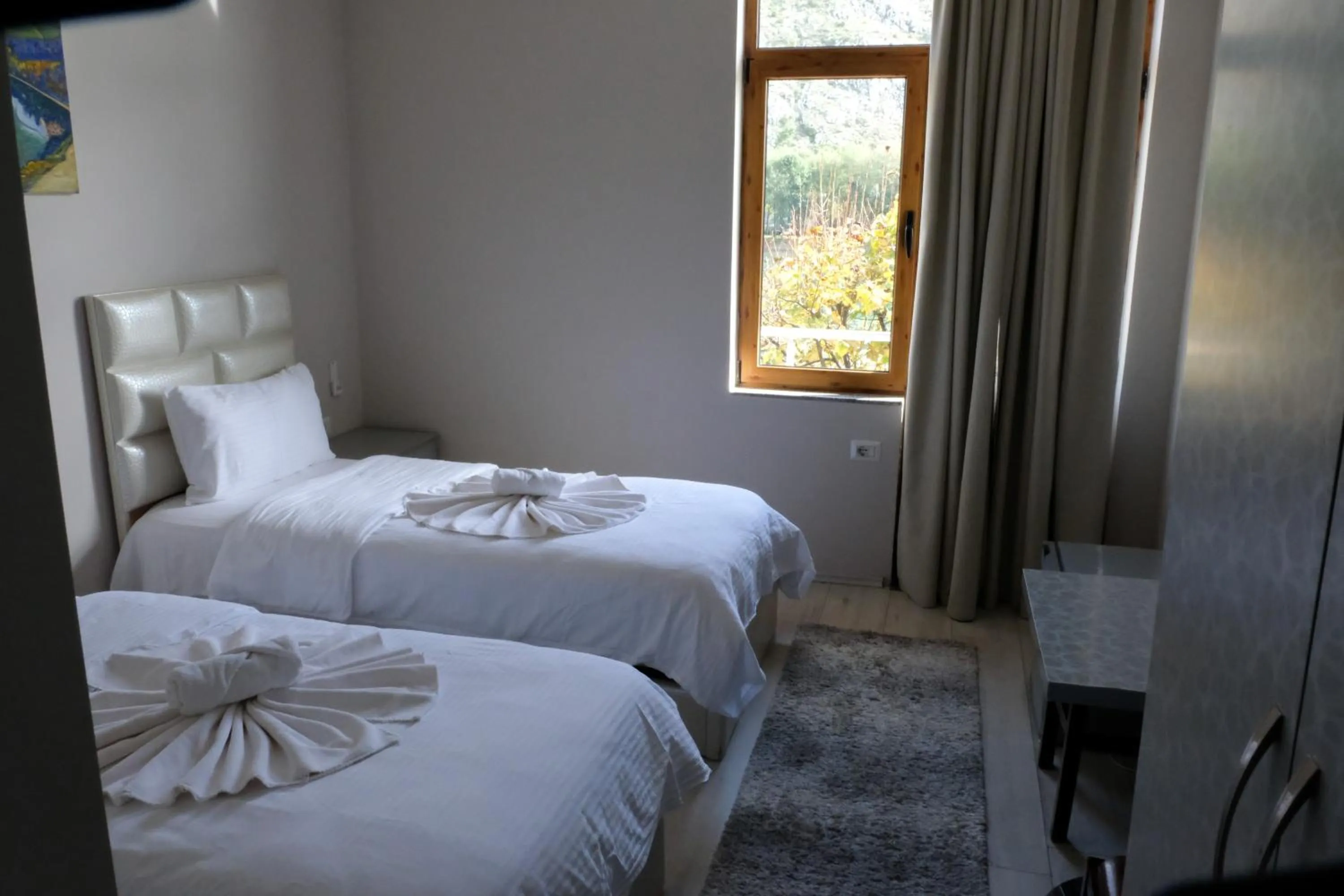 Photo of the whole room, Bed in Buna Park Hotel