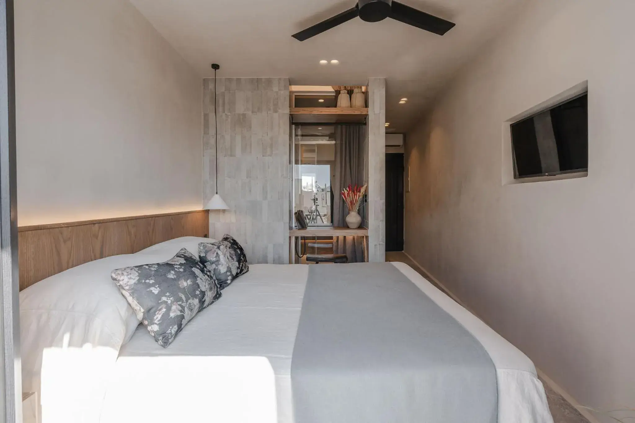 Standard Double Room in Emery Hotel Standard Double Room in Emery Hotel