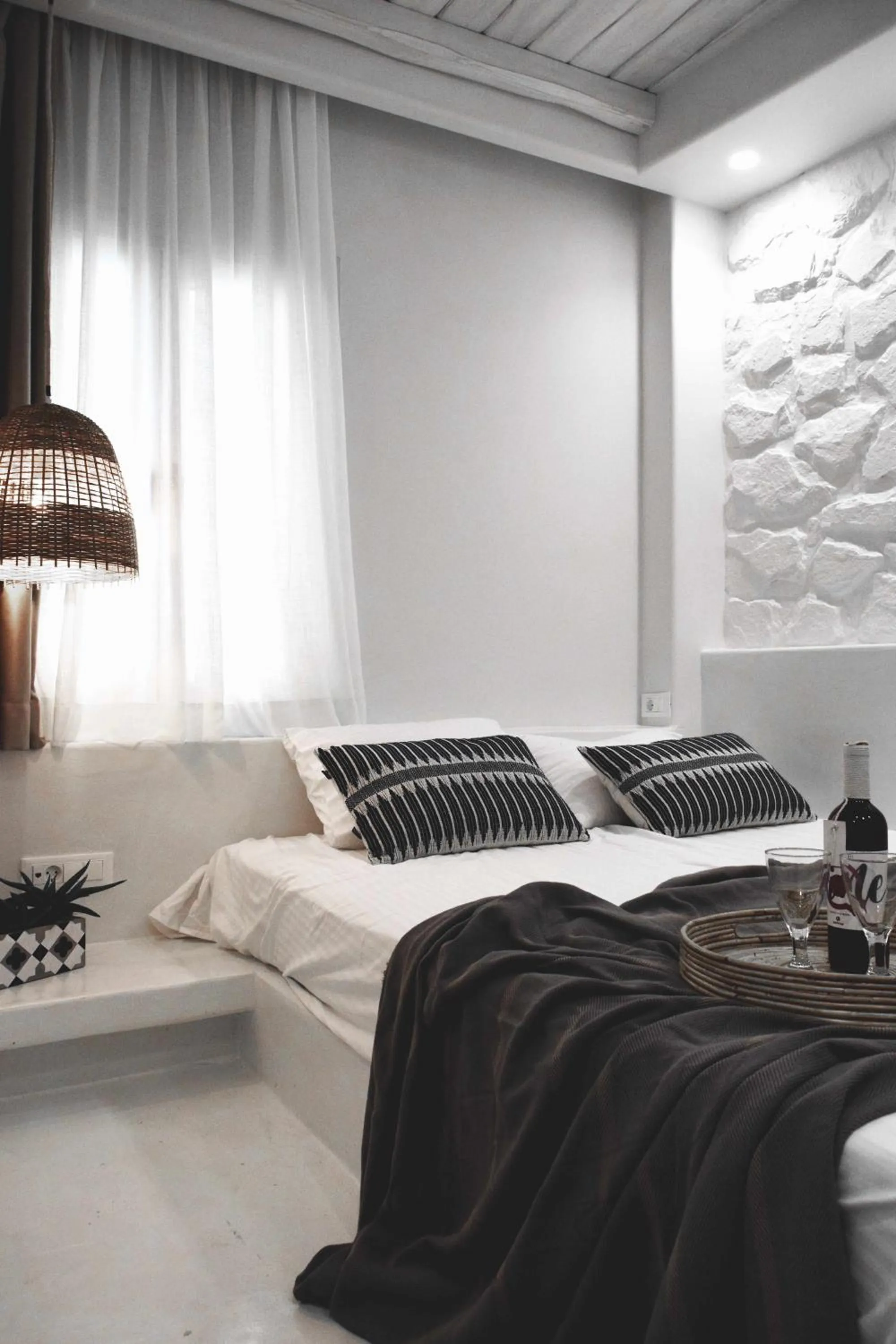 Bedroom, Bed in Emery Hotel