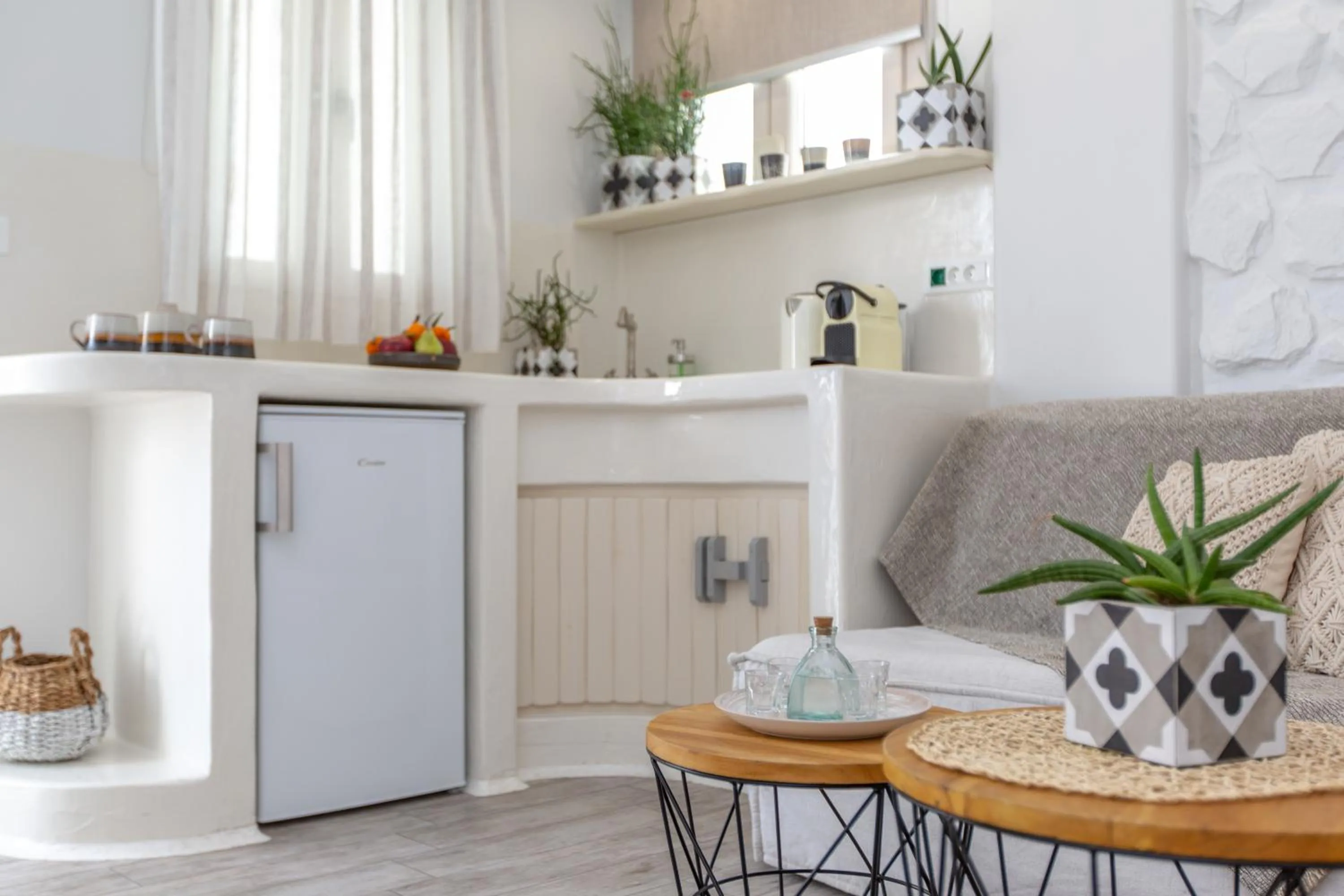 Kitchen or kitchenette in Emery Hotel