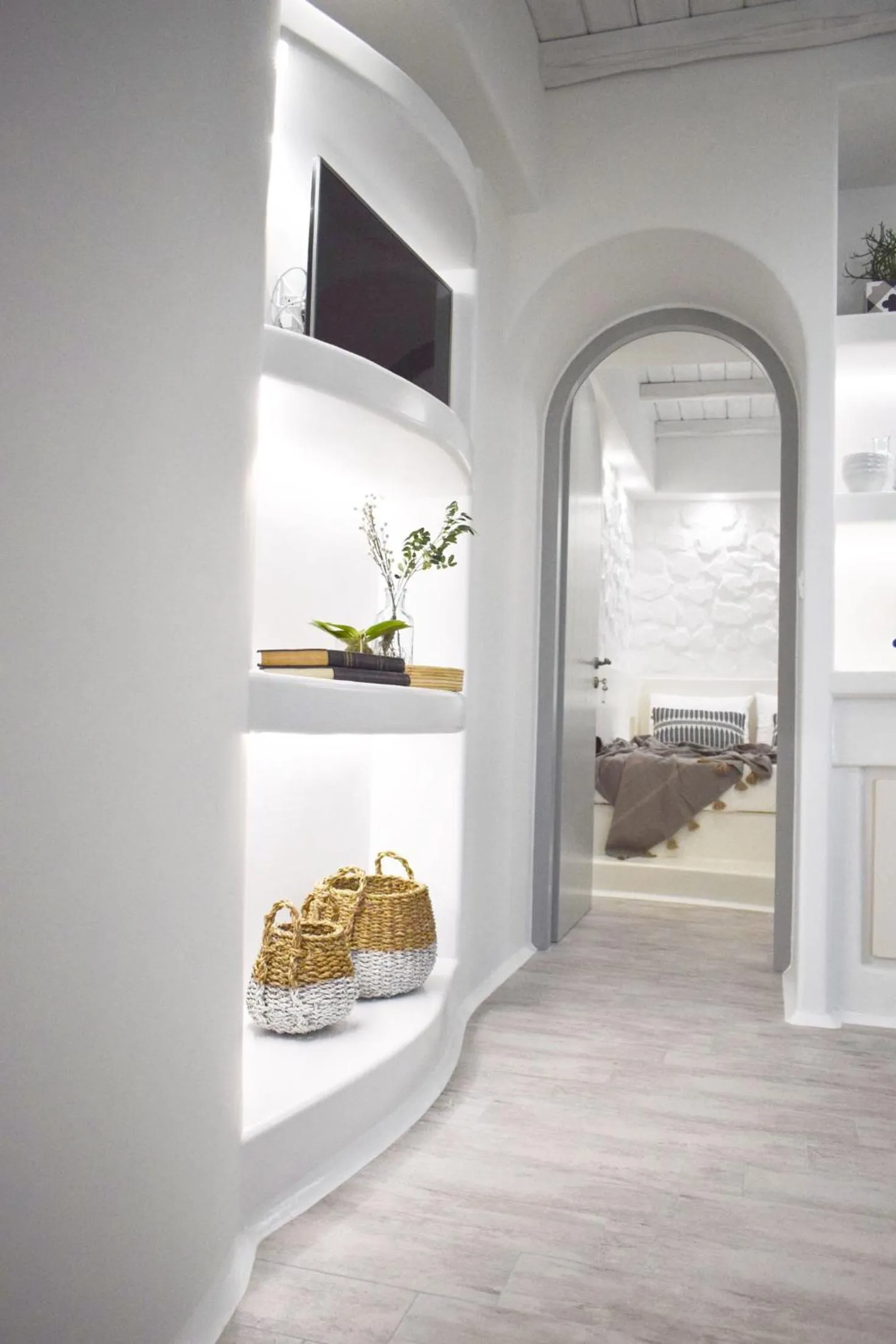 TV and multimedia in Emery Hotel