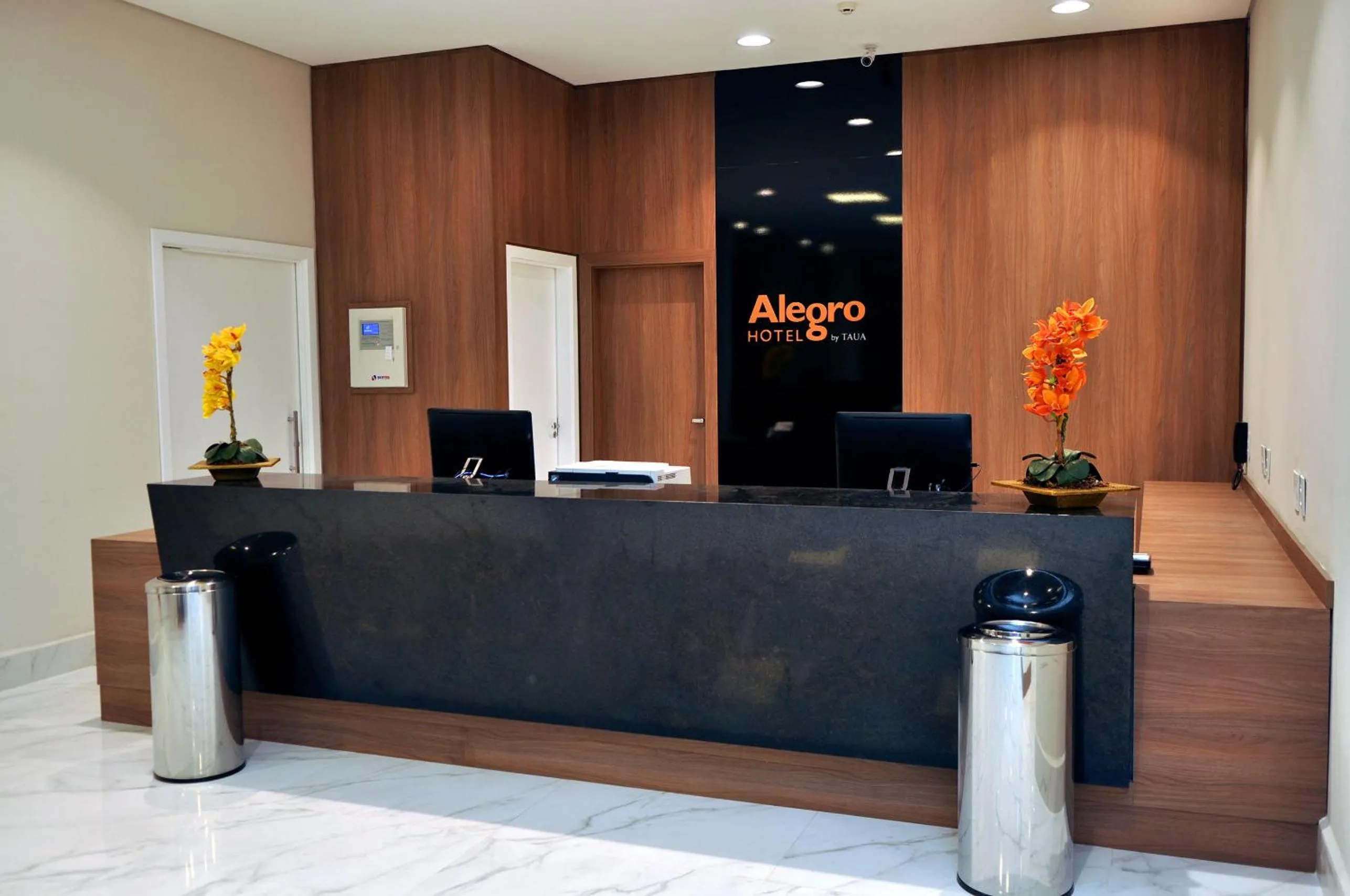 Lobby or reception in Alegro Hotel
