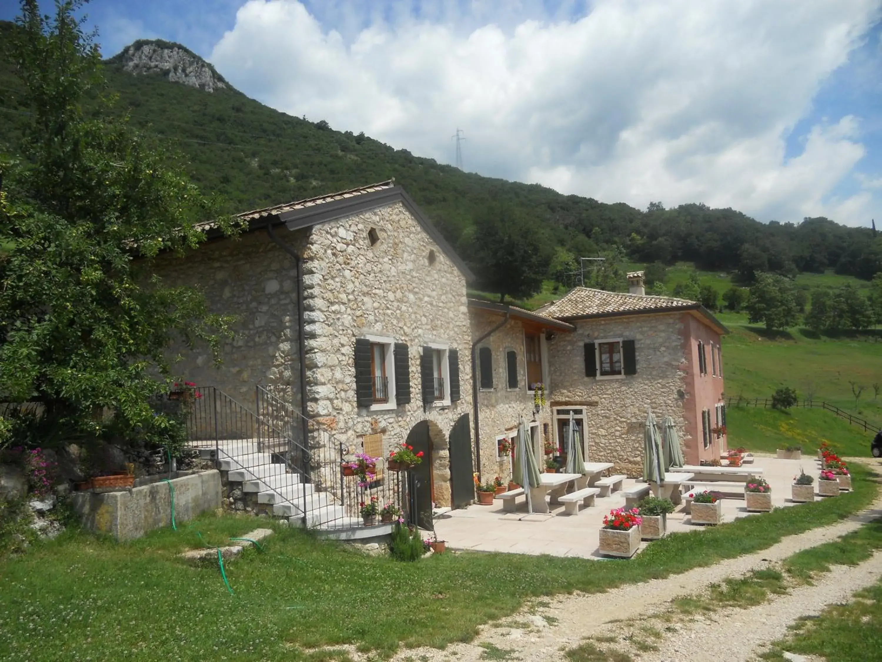 Agriturismo Lusani Agriturismo Lusani