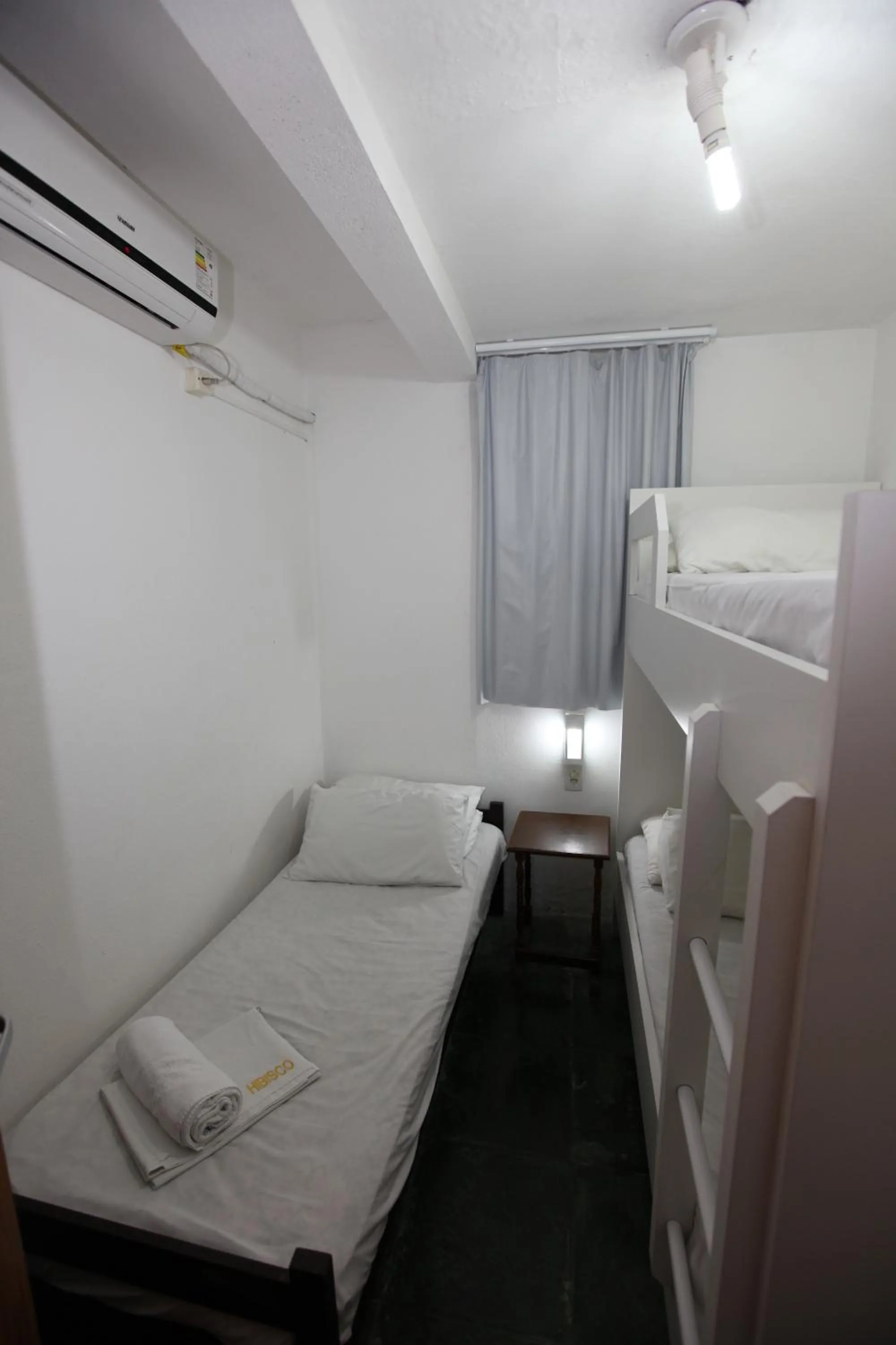 Photo of the whole room, Bed in Pousada Hibisco