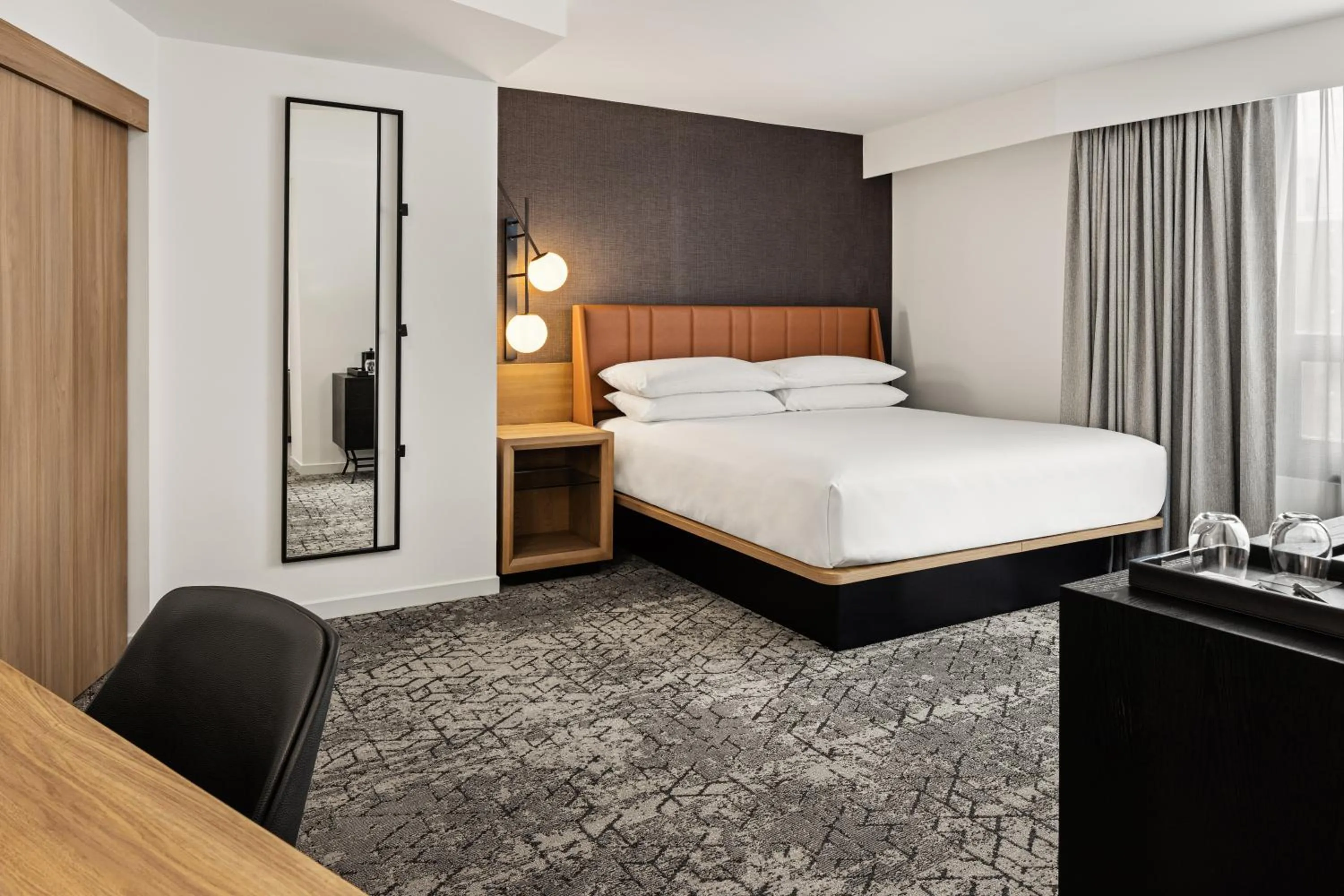 Bed in Sheraton Minneapolis Downtown Convention Center