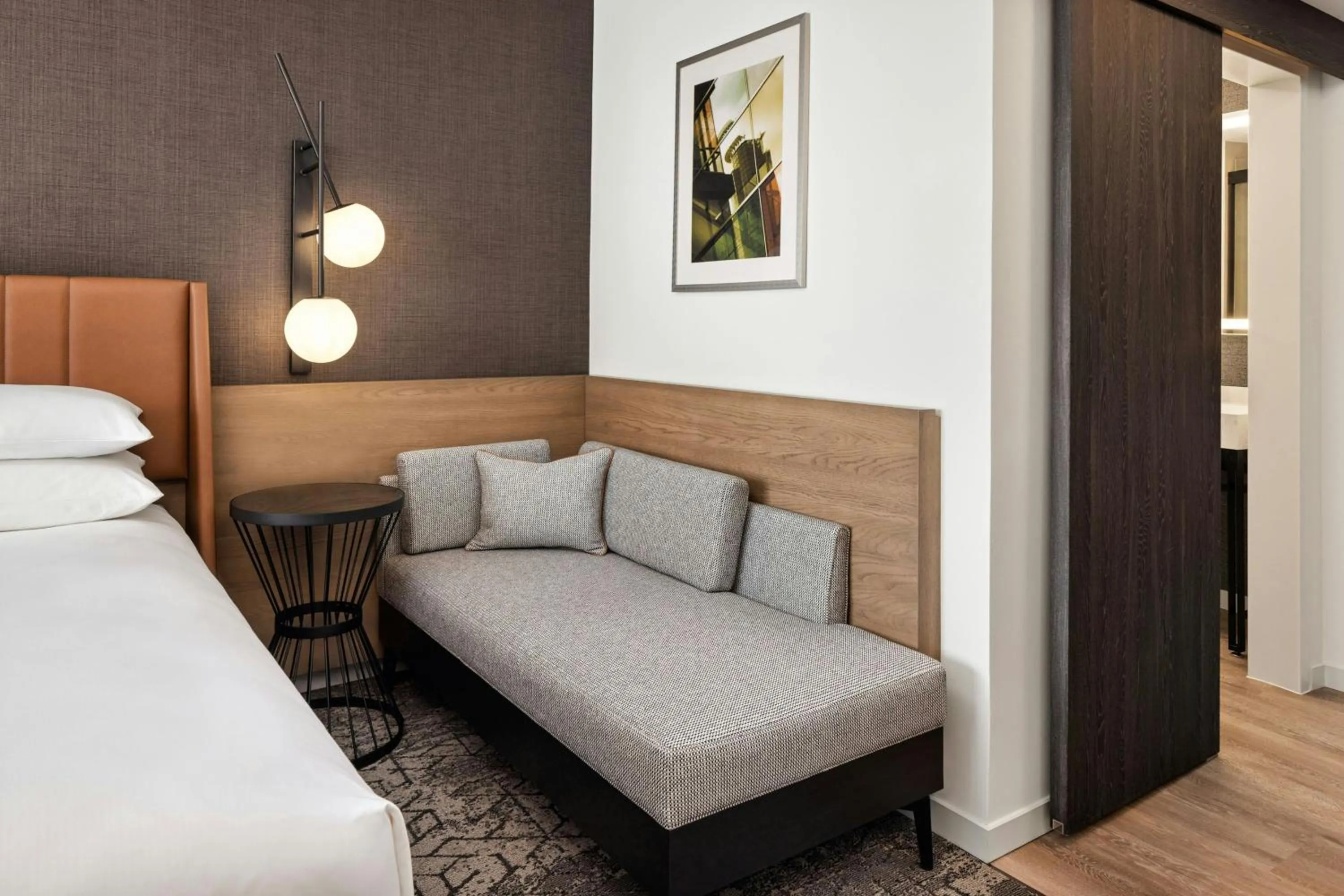 Photo of the whole room, Bed in Sheraton Minneapolis Downtown Convention Center