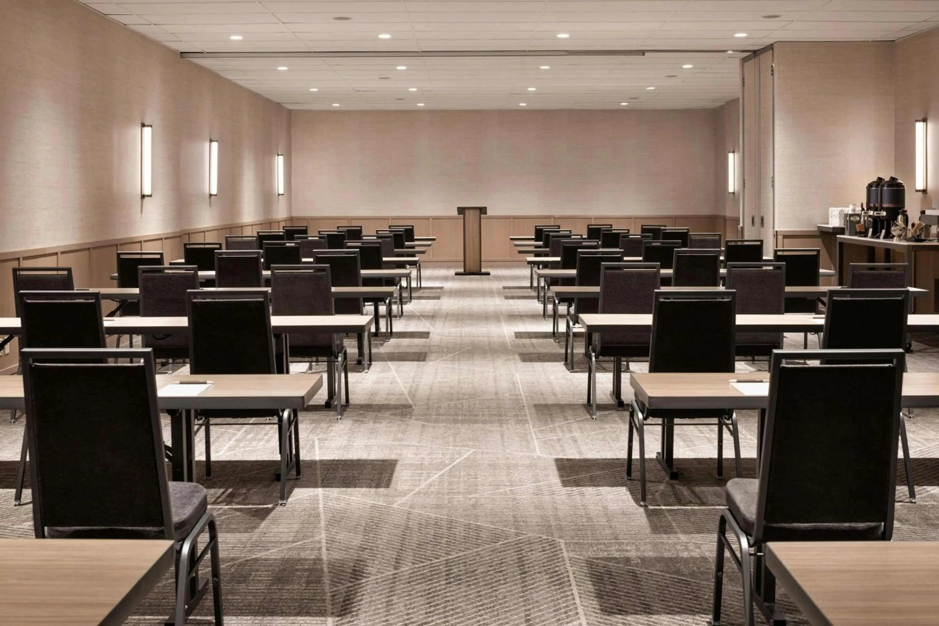Meeting/conference room in Sheraton Minneapolis Downtown Convention Center