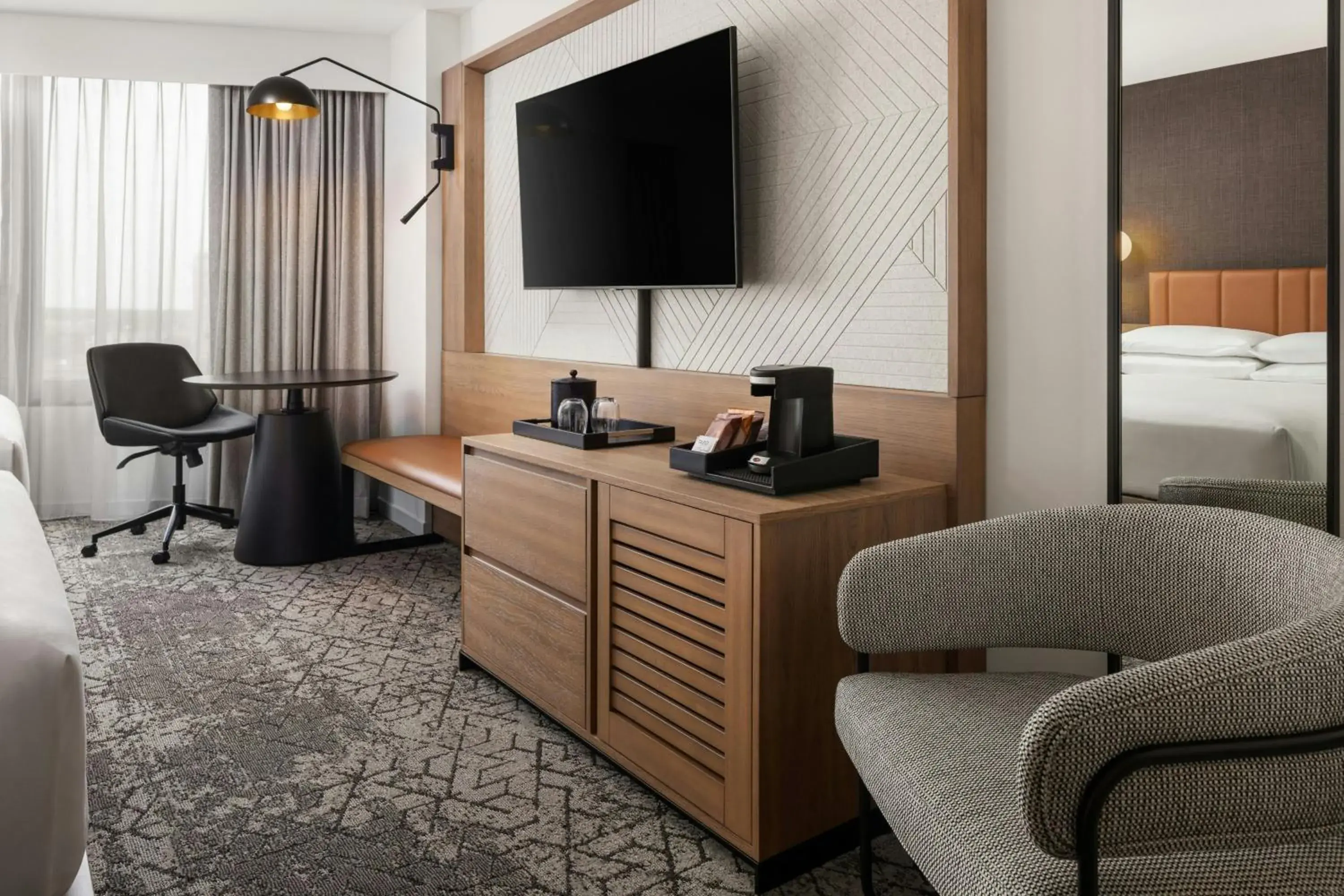 Stone Arch Double Room with Two Double Beds and Roll-In Shower - Mobility and Hearing Accessibility in Sheraton Minneapolis Downtown Convention Center Stone Arch Double Room with Two Double Beds and Roll-In Shower - Mobility and Hearing Accessibility in Sheraton Minneapolis Downtown Convention Center