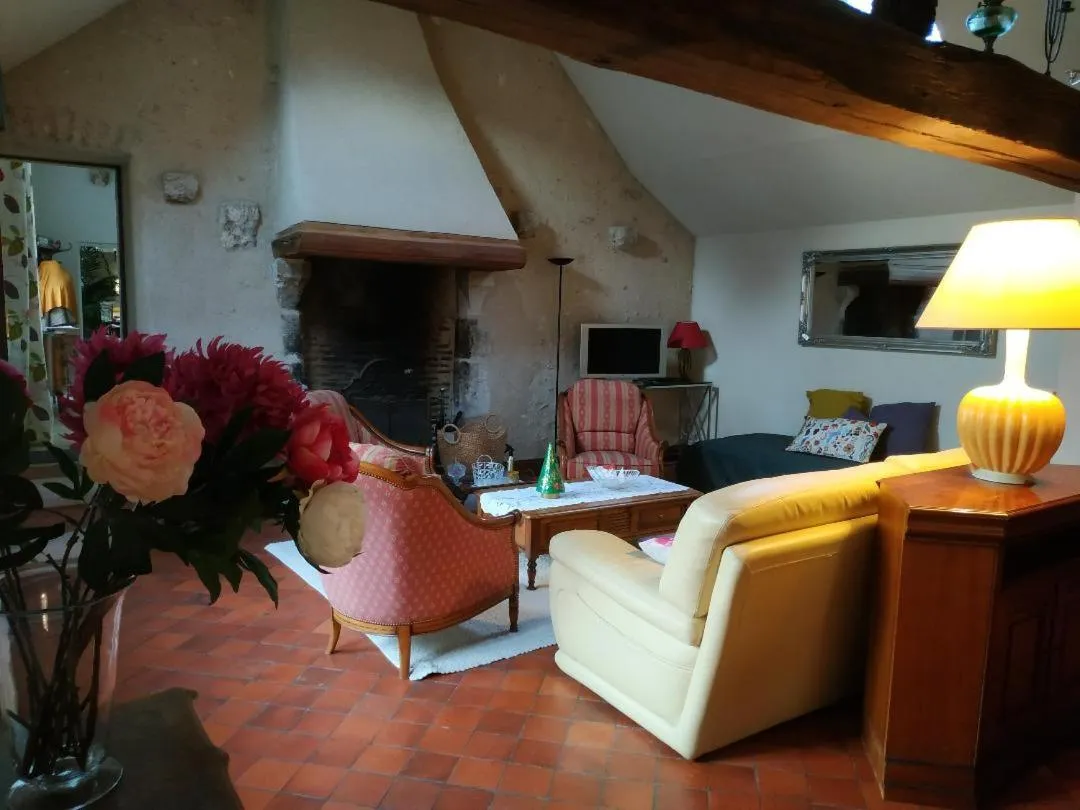 Photo of the whole room in closerie des laudieres