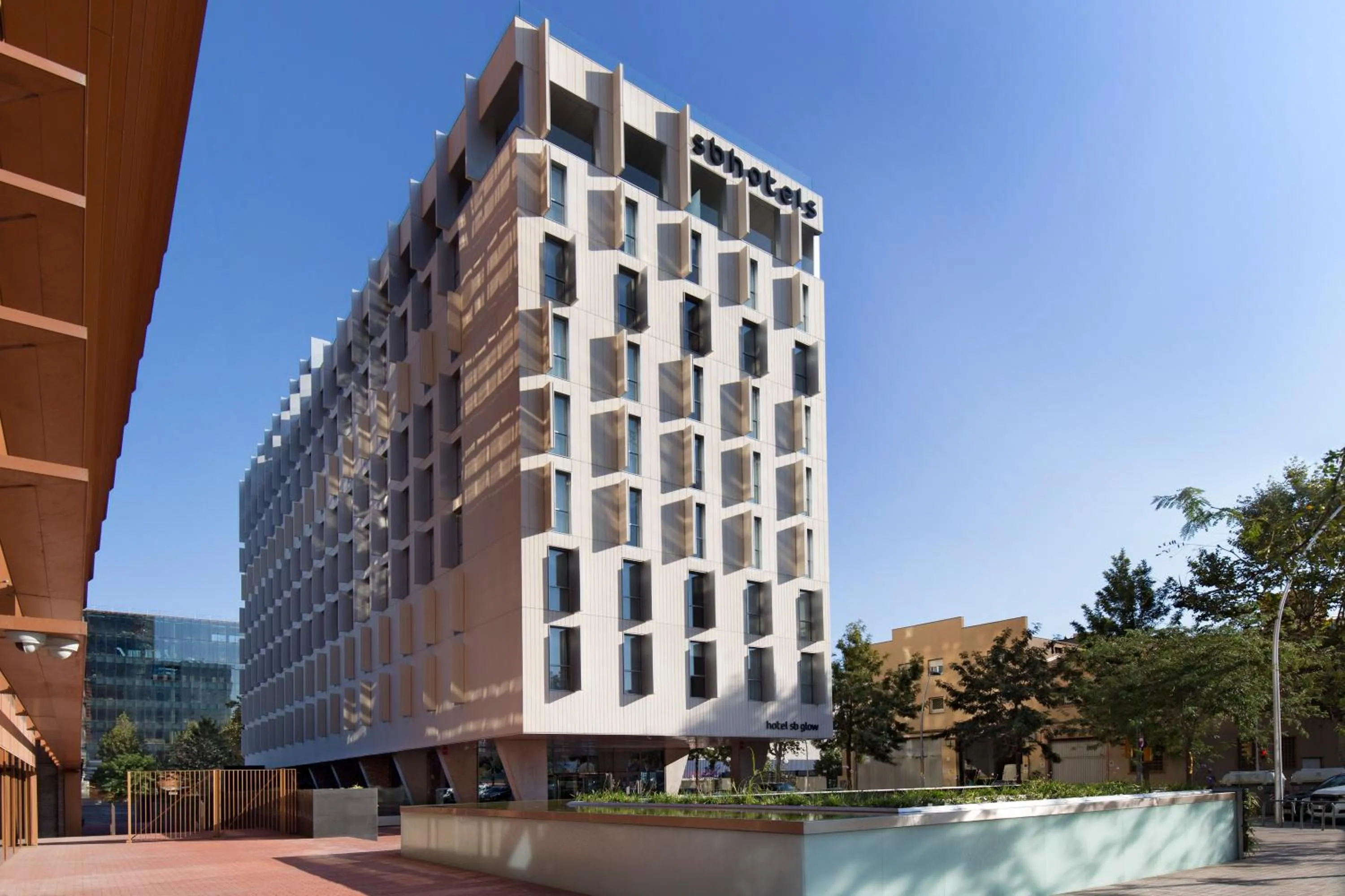 Facade/entrance in Hotel SB Glow 4 Sup