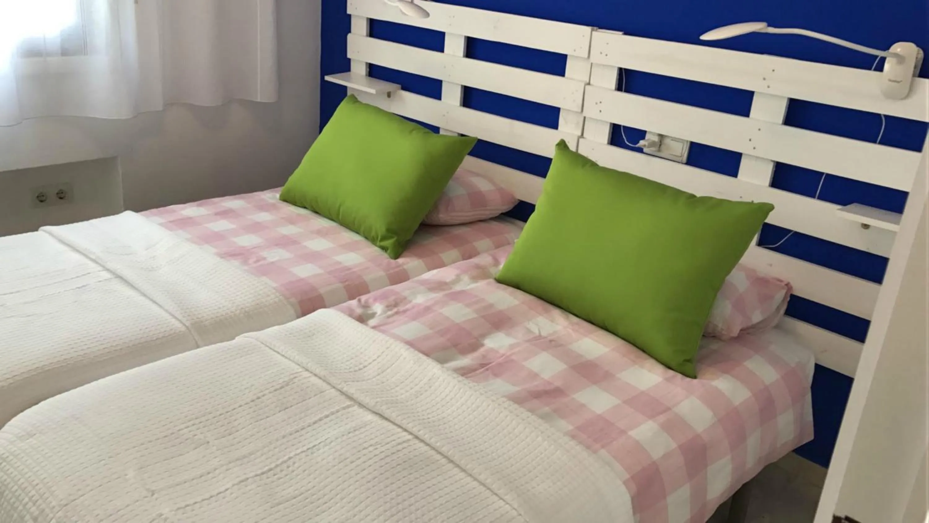 Bedroom, Bed in Rosa Nautica 301