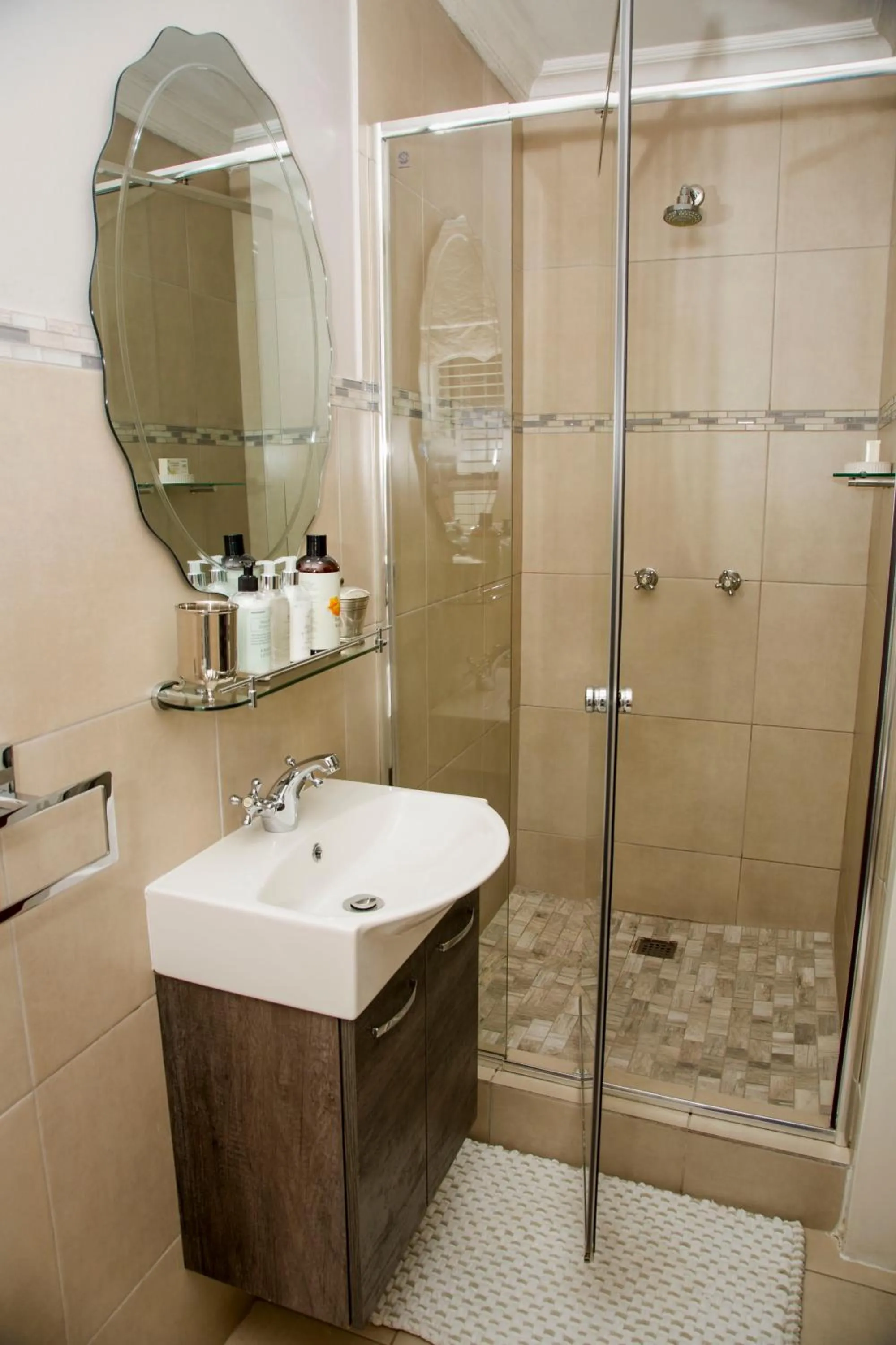 Property building in La Vida Luka - Luxury Guesthouse