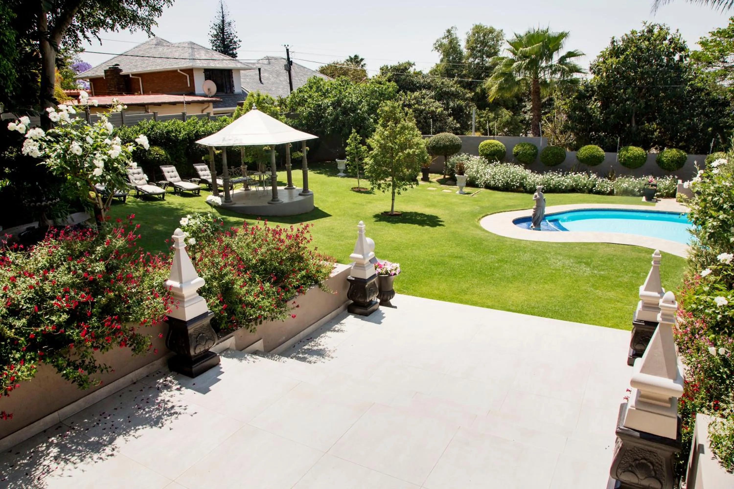 Garden in La Vida Luka - Luxury Guesthouse