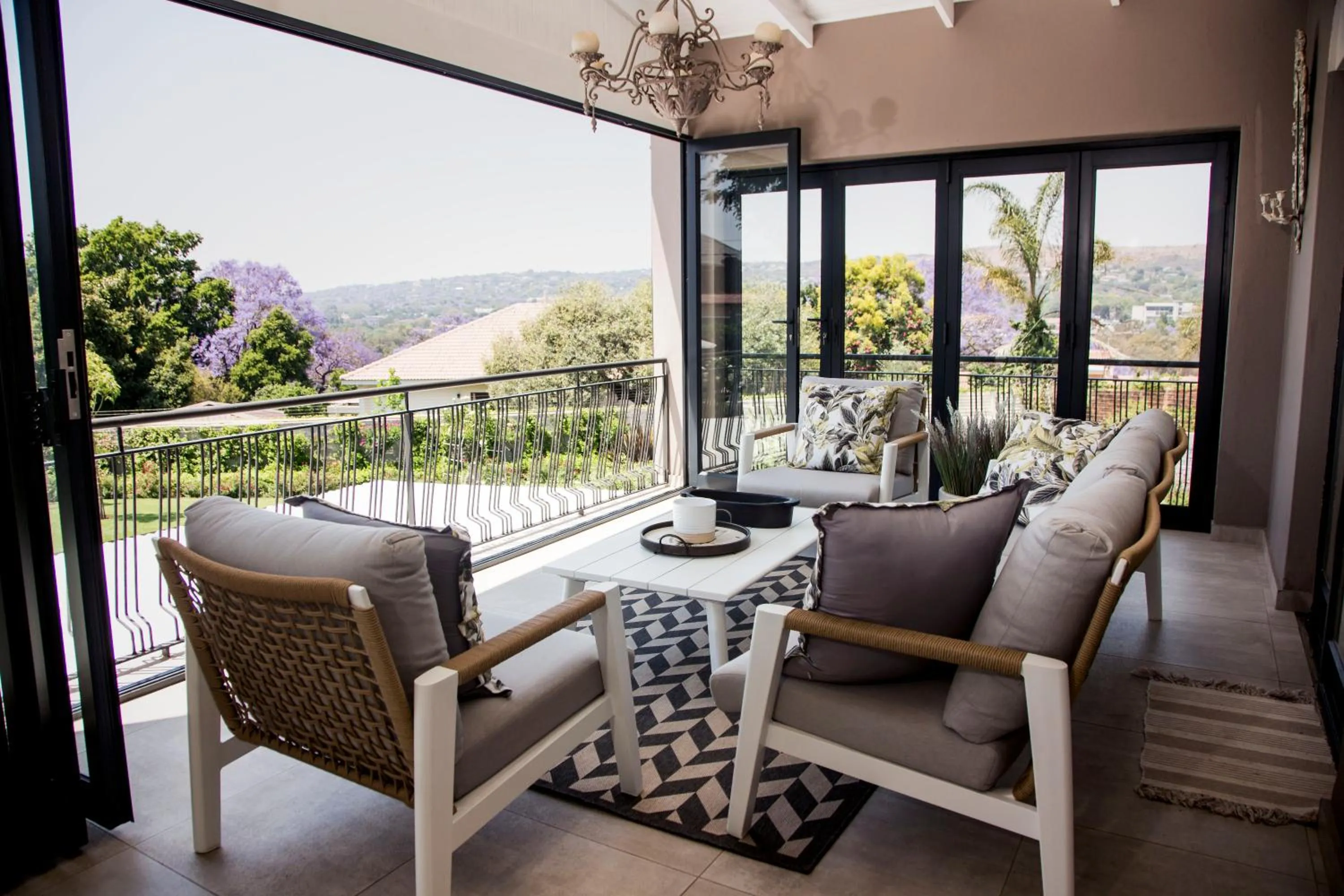 Property building in La Vida Luka - Luxury Guesthouse