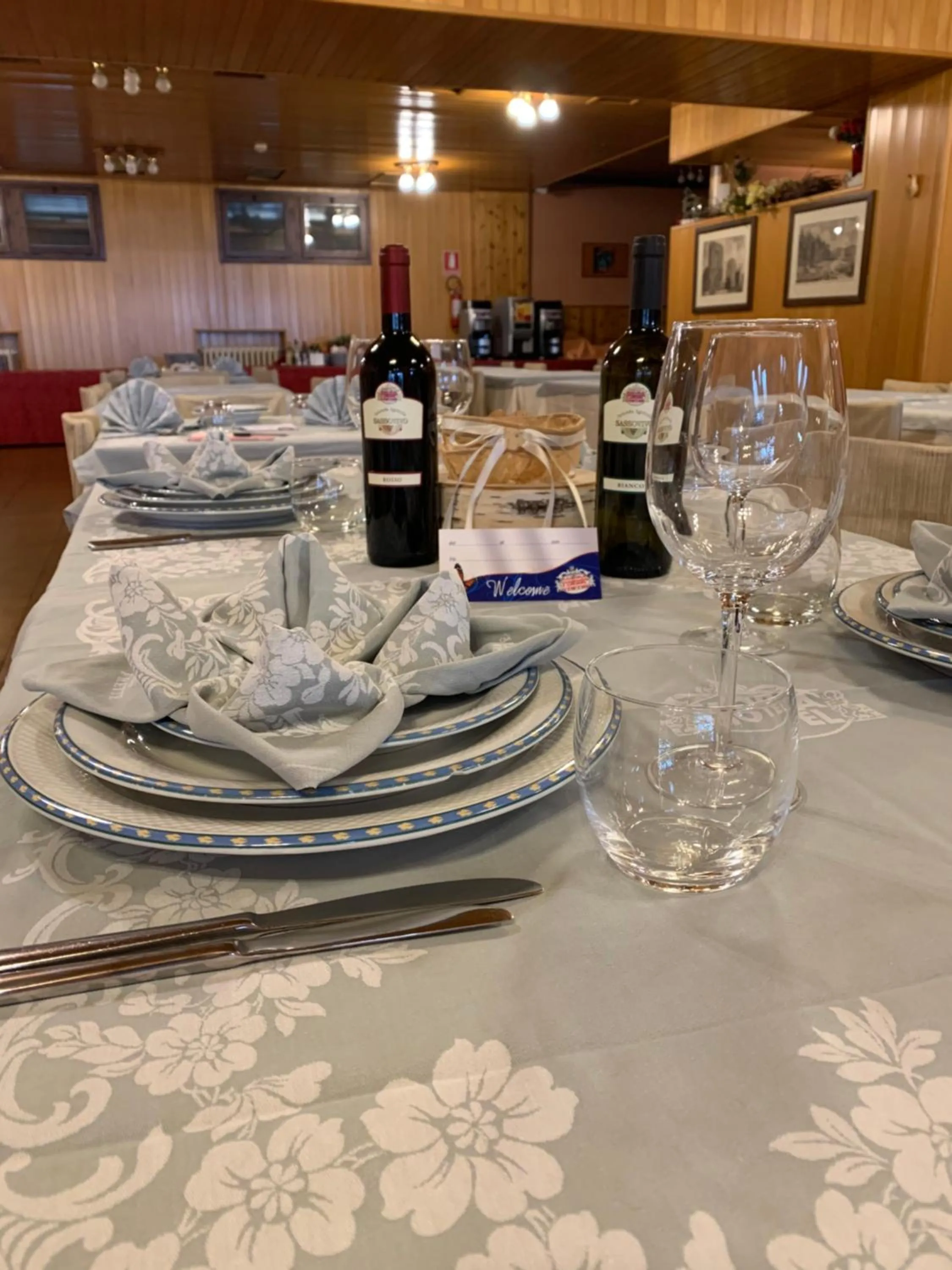 Restaurant/places to eat in Hotel Sancamillo