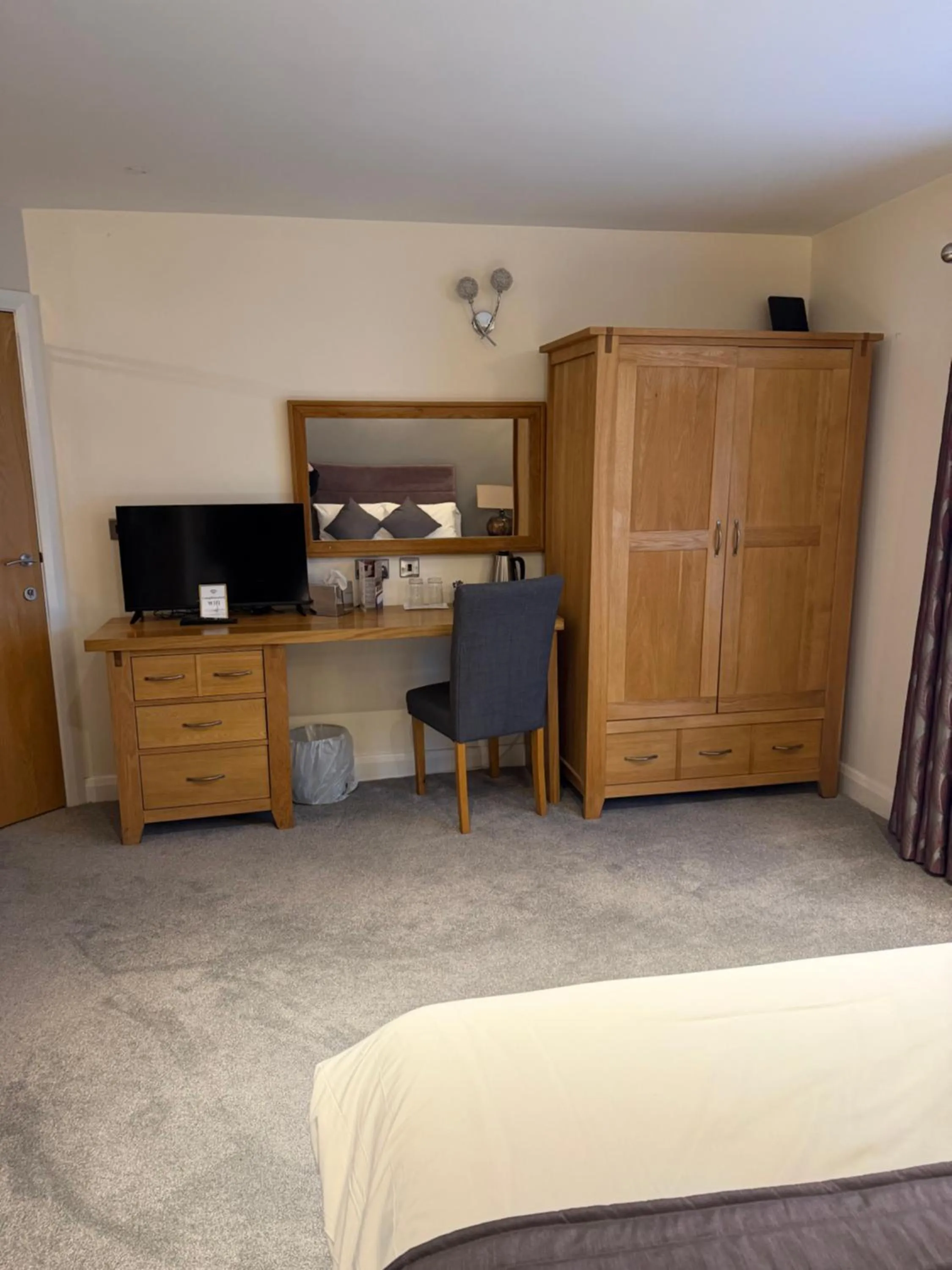 TV and multimedia, Bed in Charnock Farm