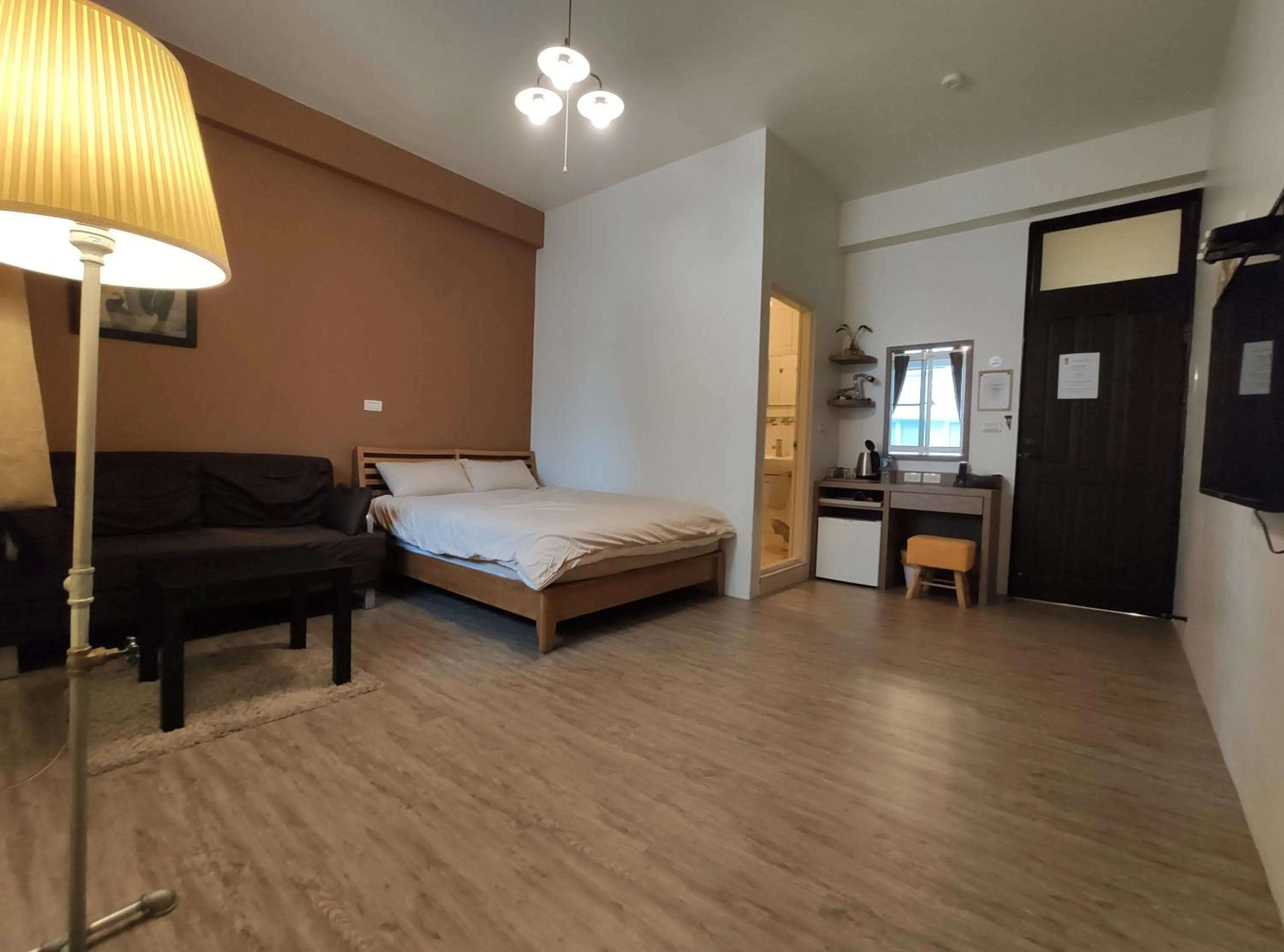 Photo of the whole room, Bed in Iron St. House