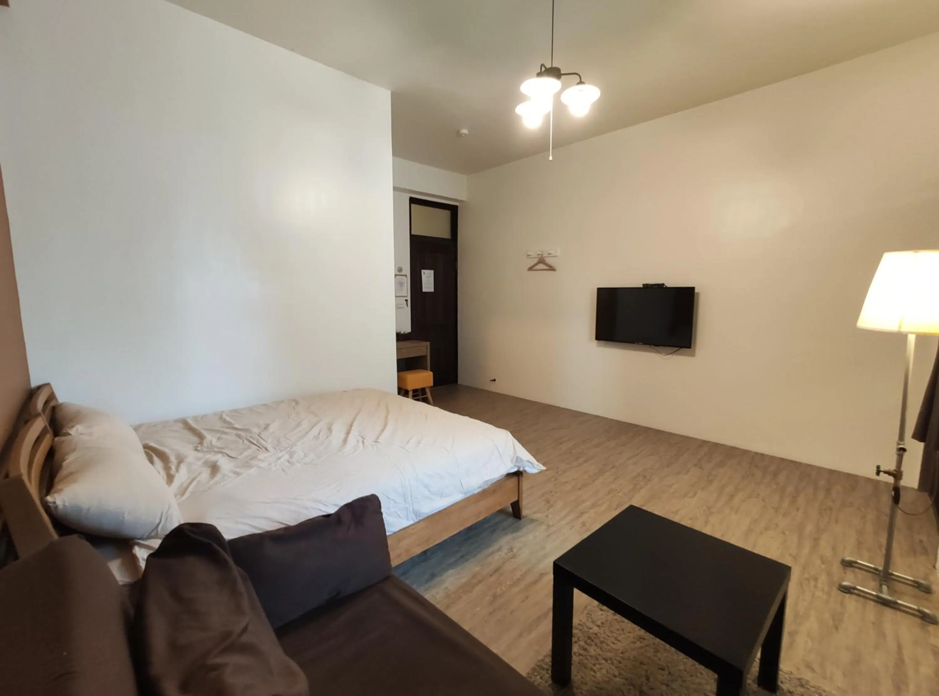 TV and multimedia, Bed in Iron St. House