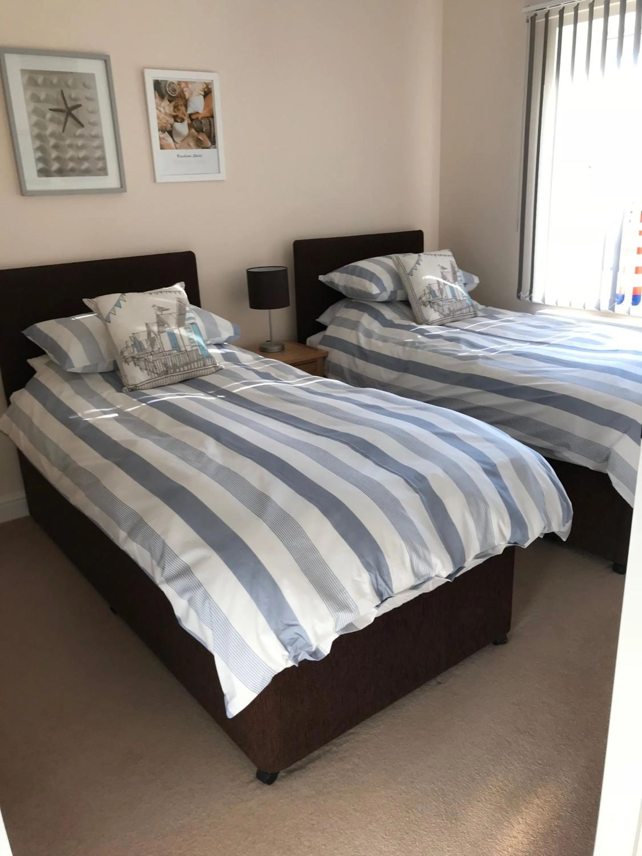 Bedroom, Bed in The Lookout