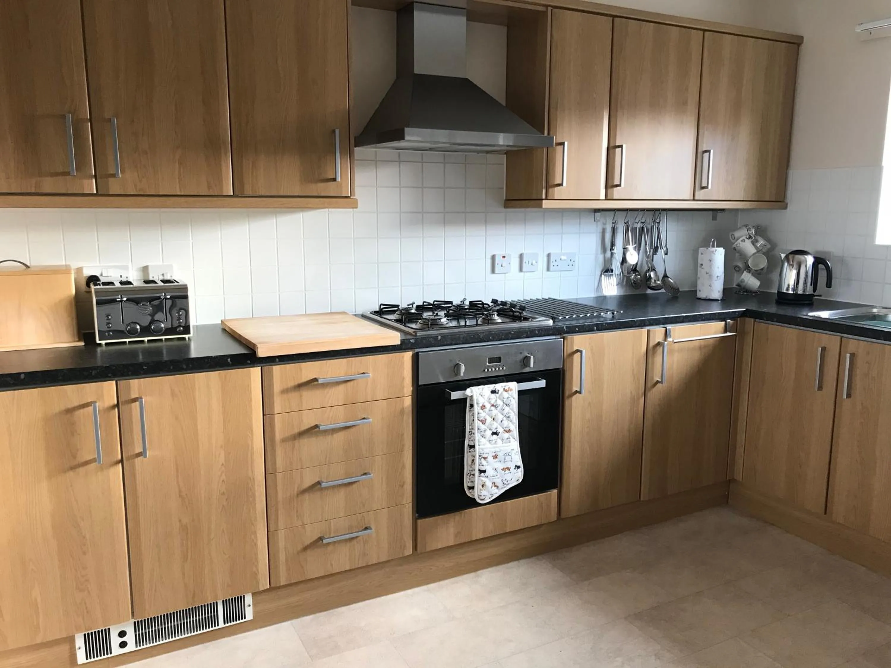 Kitchen or kitchenette in The Lookout