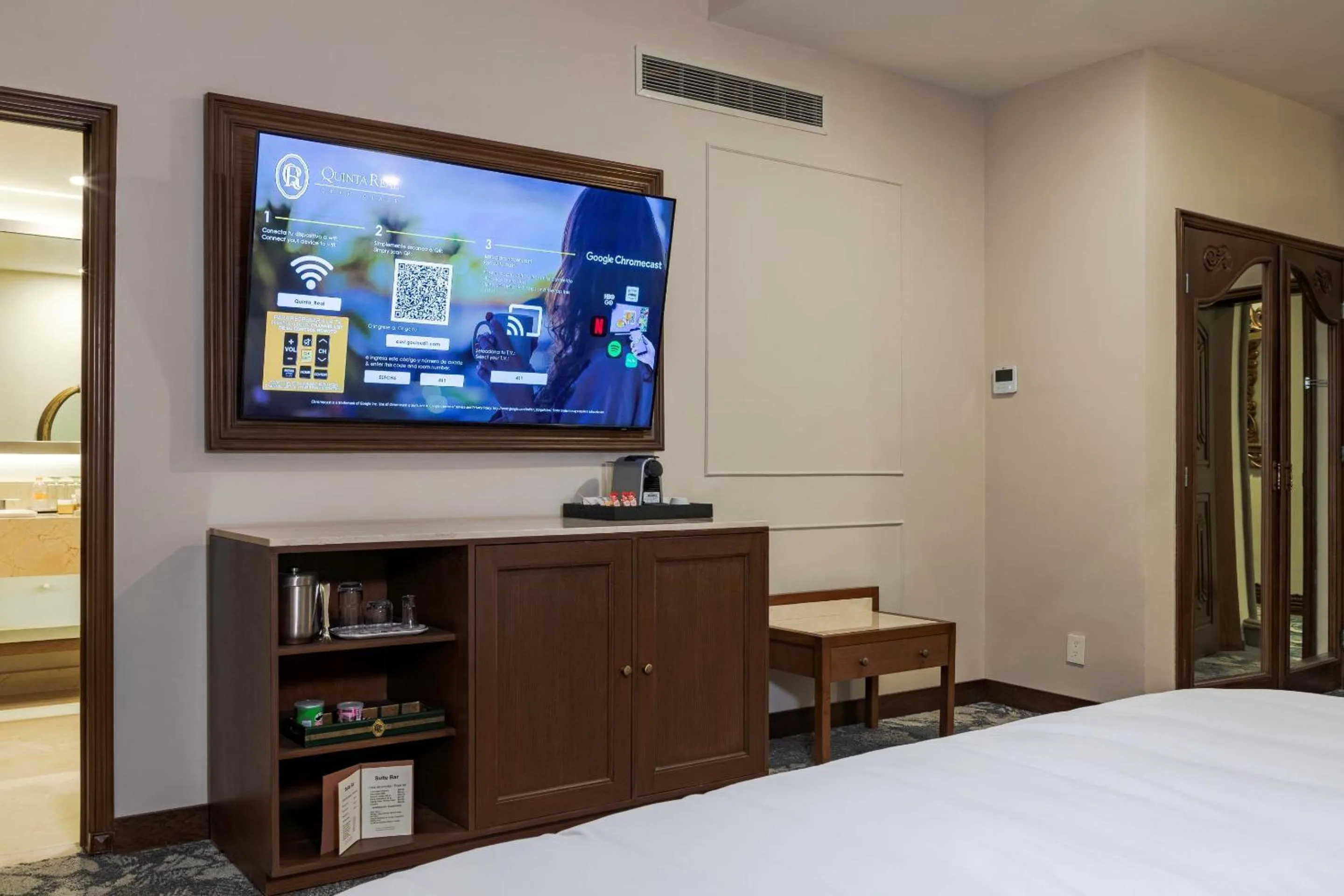 Decorative detail, Bed in Quinta Real Saltillo