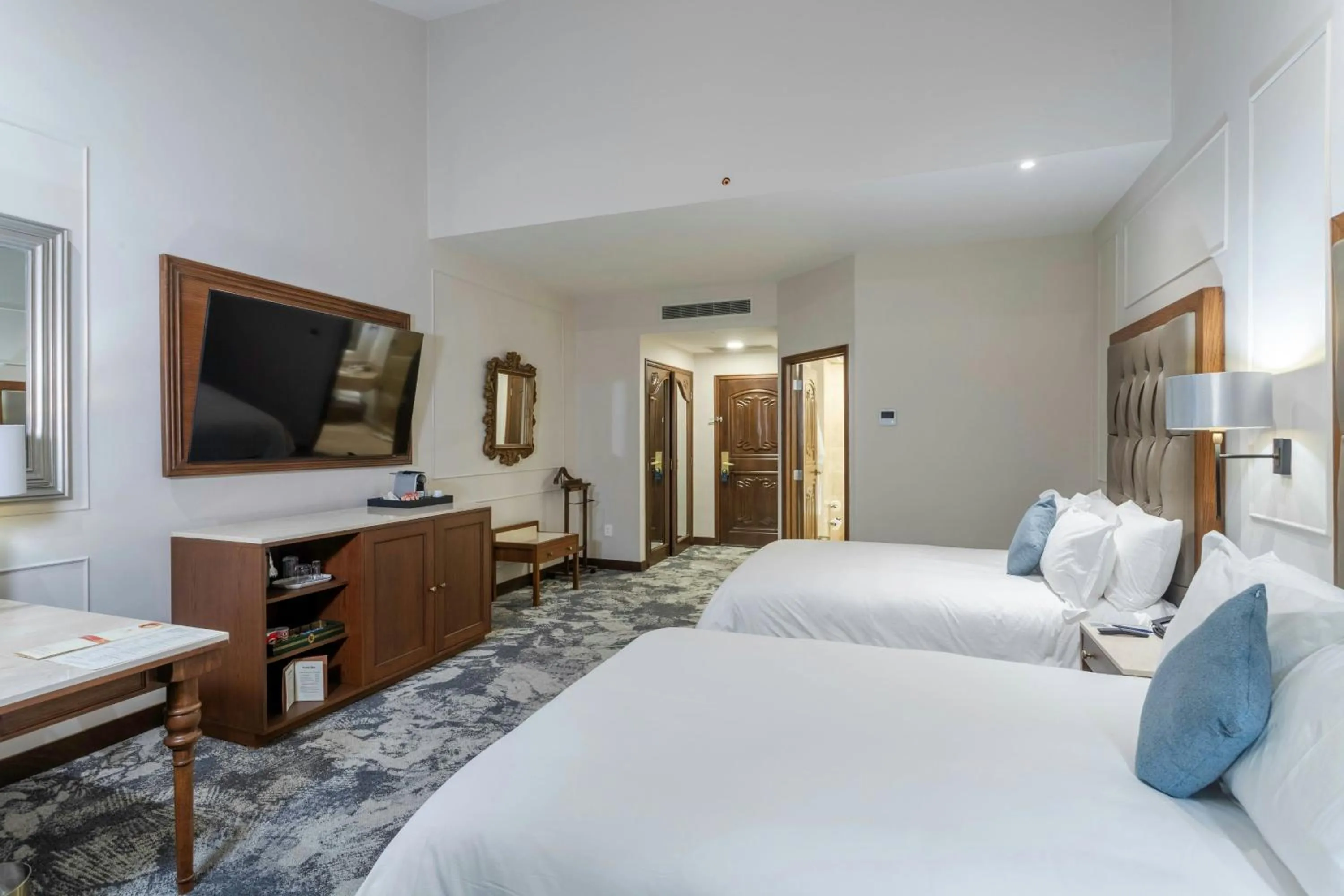 Photo of the whole room, Bed in Casa Mayor Saltillo, Hotel Hacienda