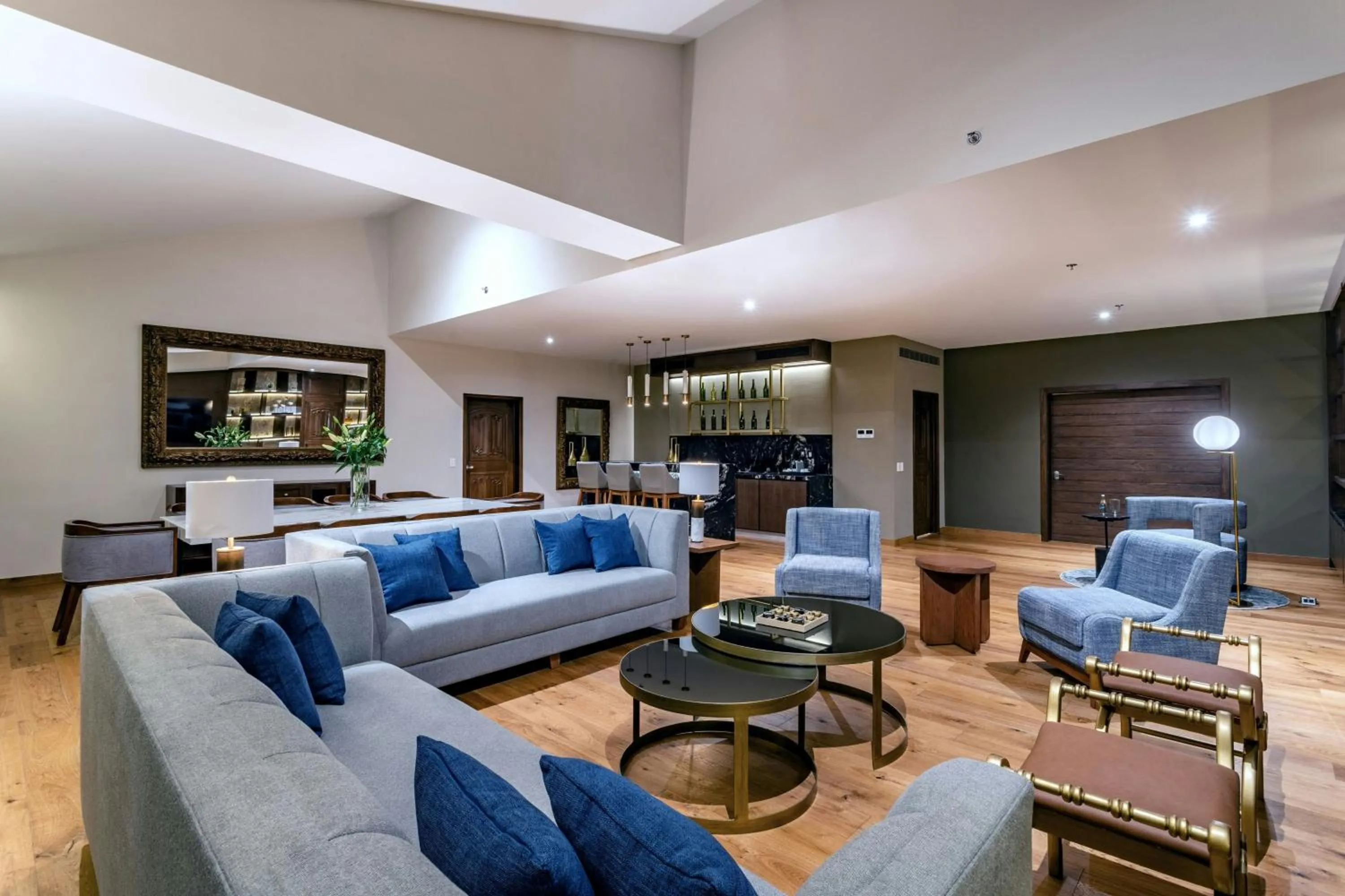 Photo of the whole room in Casa Mayor Saltillo, Hotel Hacienda