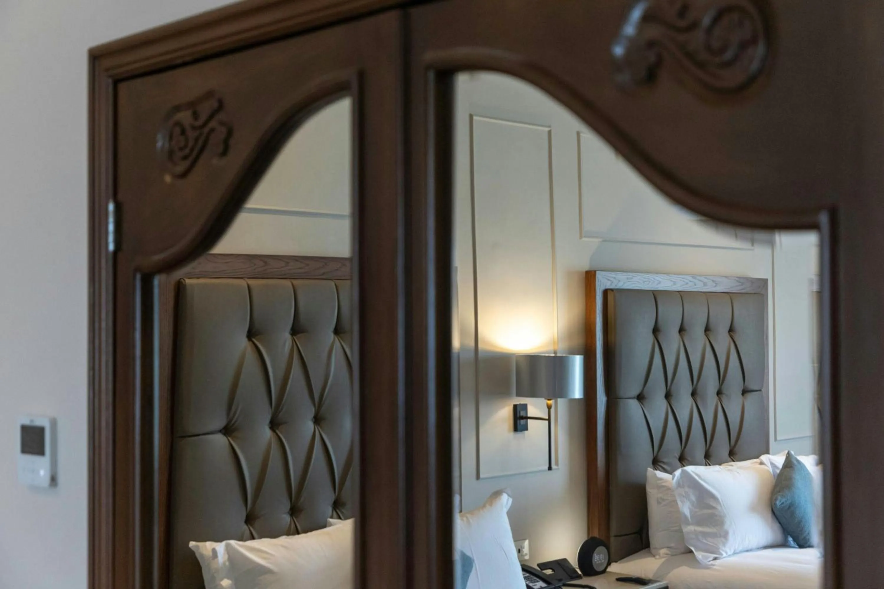 Photo of the whole room, Bed in Casa Mayor Saltillo, Hotel Hacienda