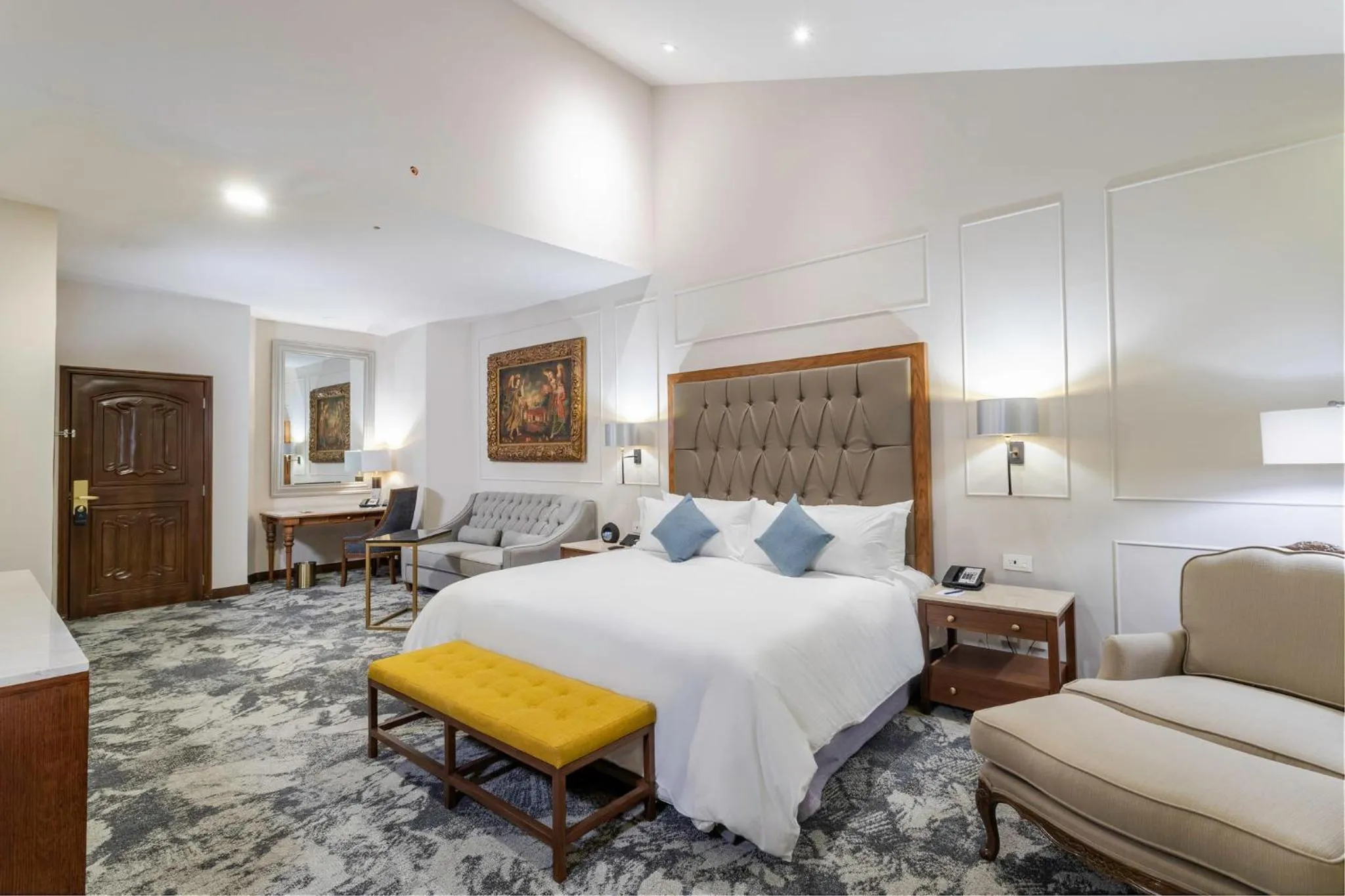 Bedroom, Bed in Quinta Real Saltillo