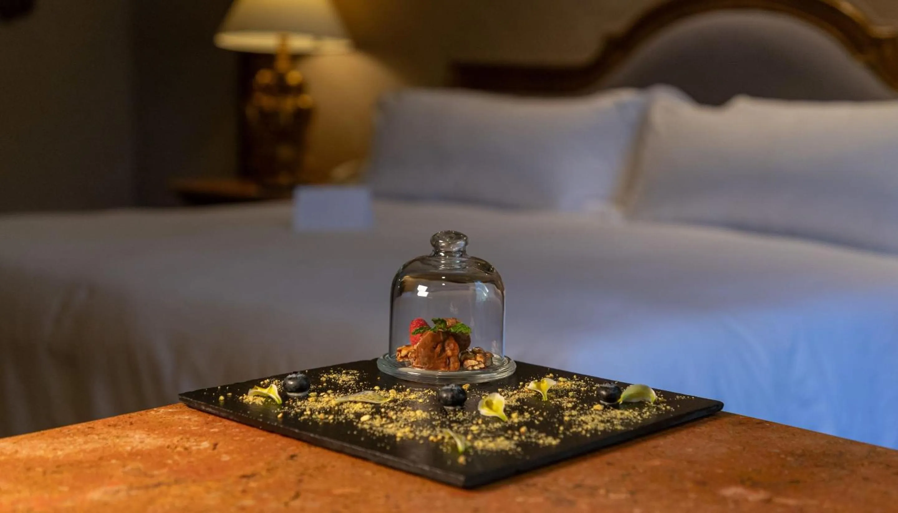 Photo of the whole room, Bed in Quinta Real Saltillo