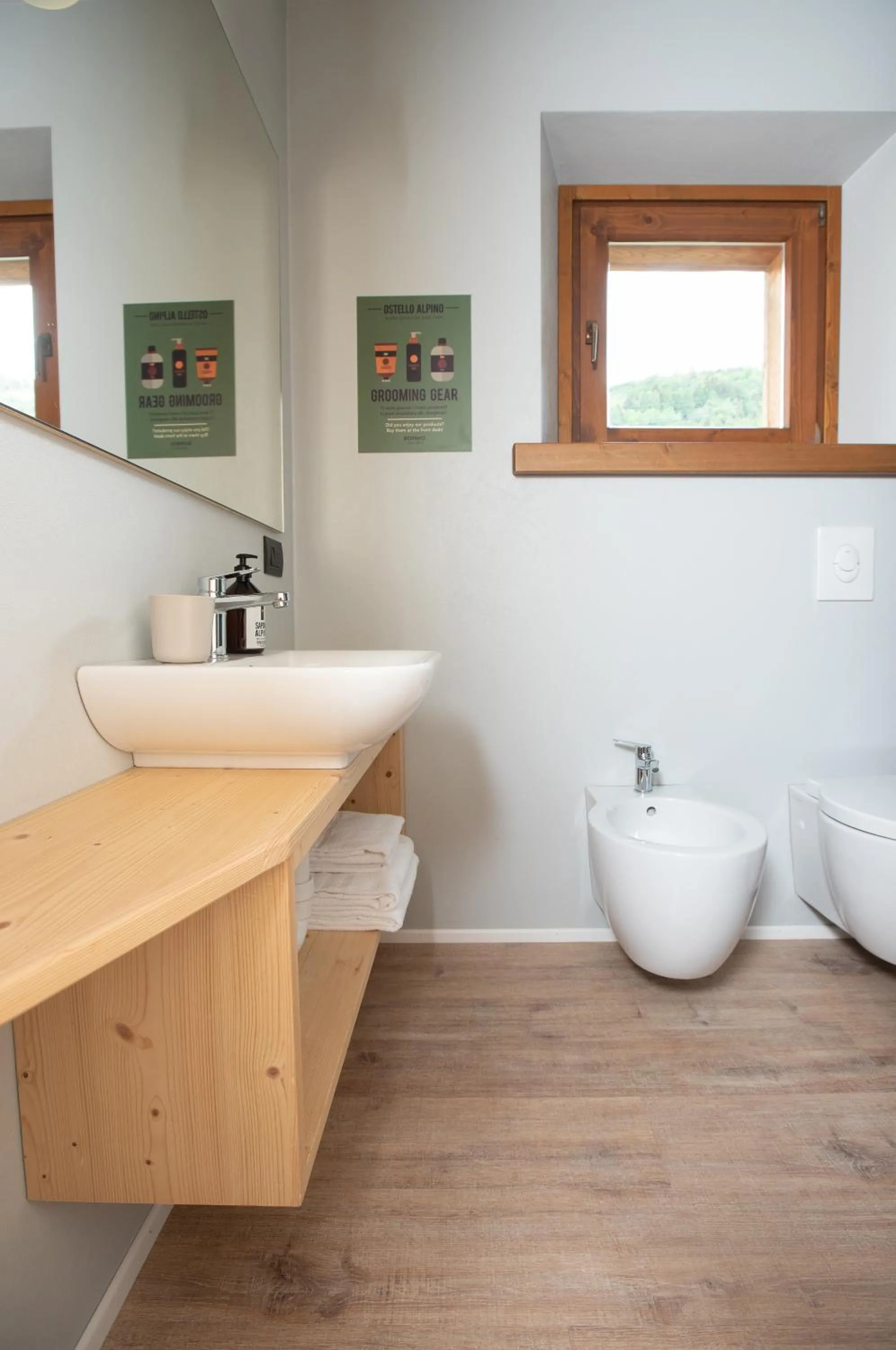 Toilet in Ostello Alpino