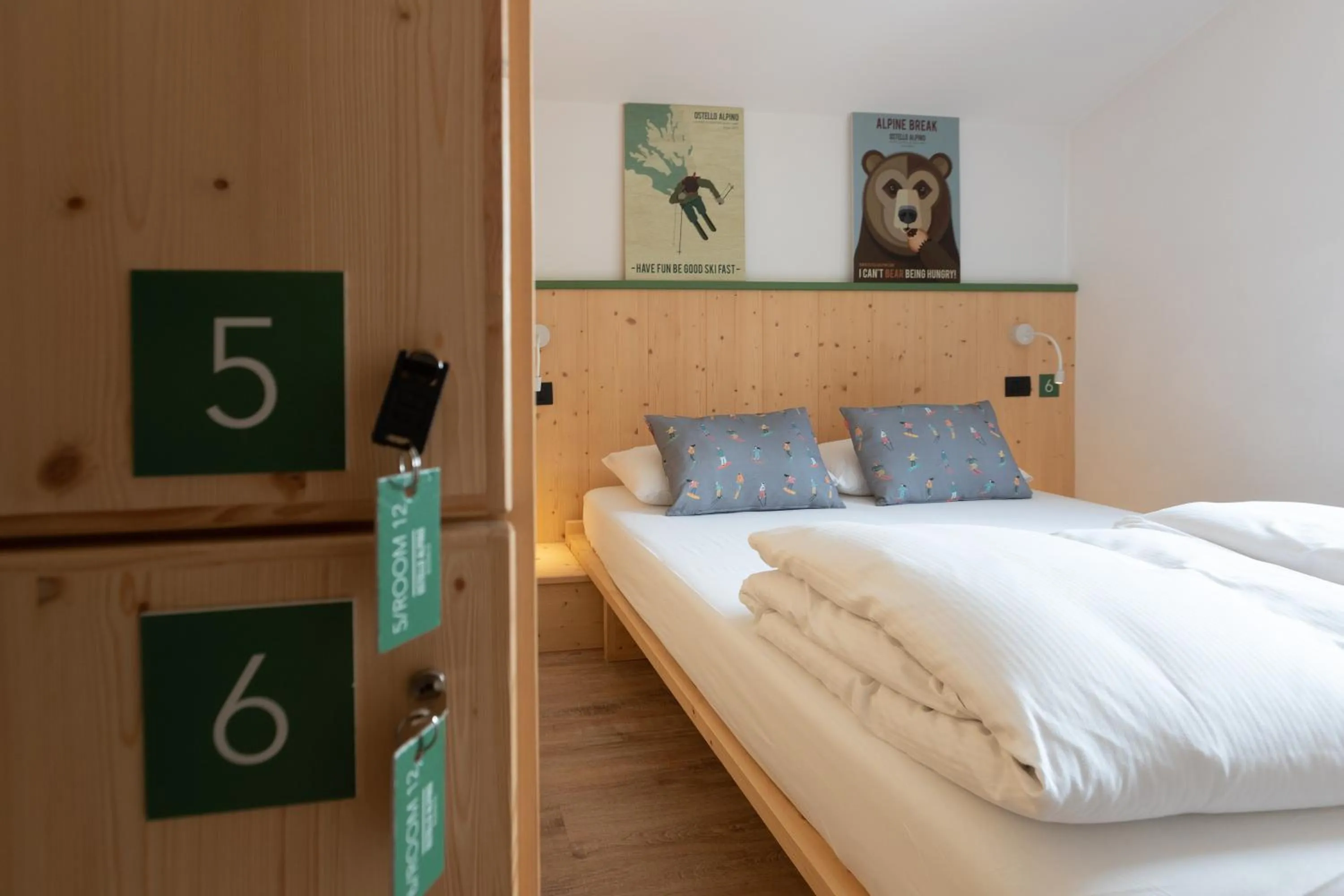 Bedroom, Bed in Ostello Alpino