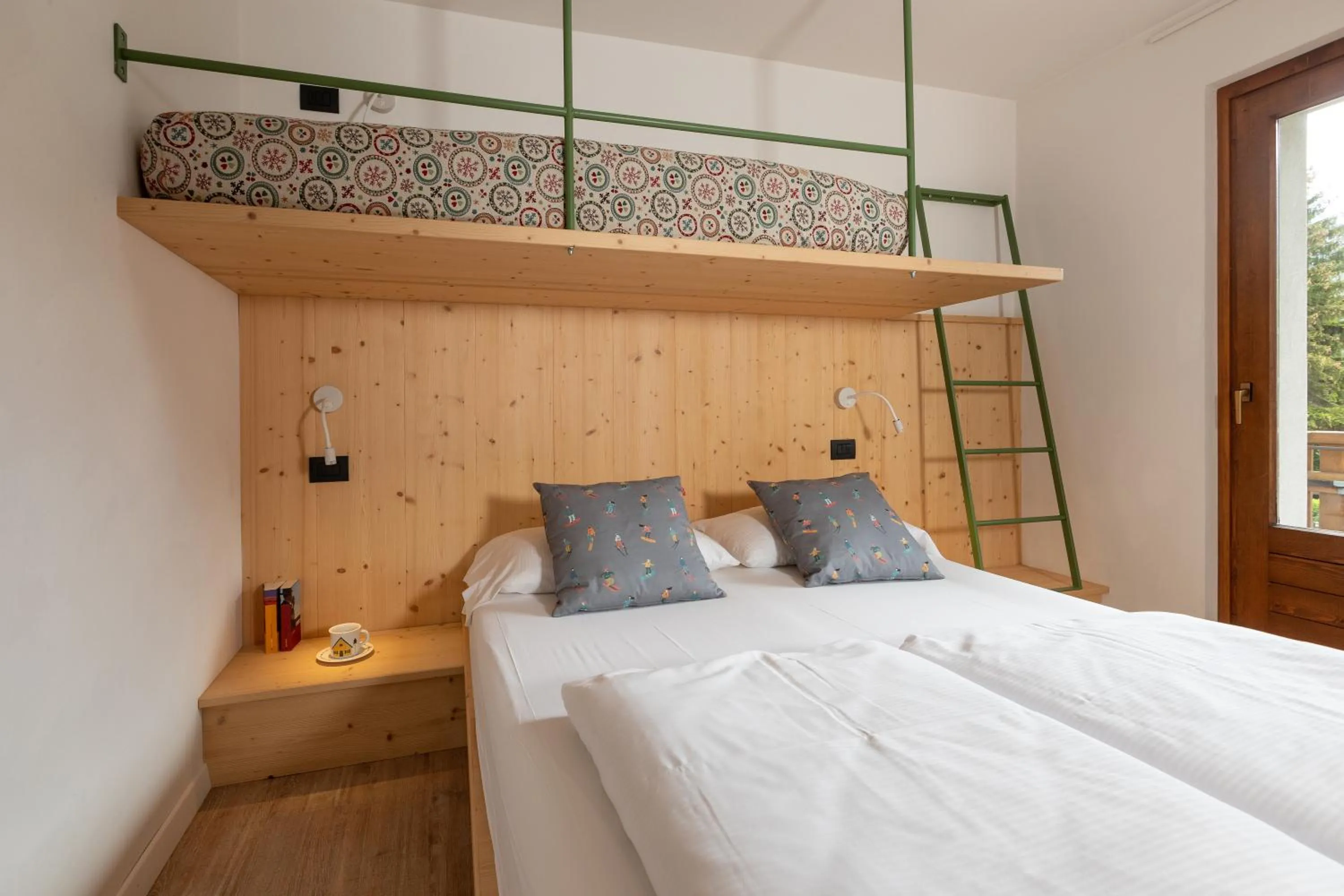 Bedroom, Bed in Ostello Alpino