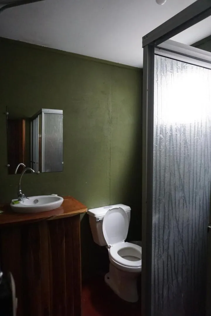 Bathroom in Pension Santa Elena