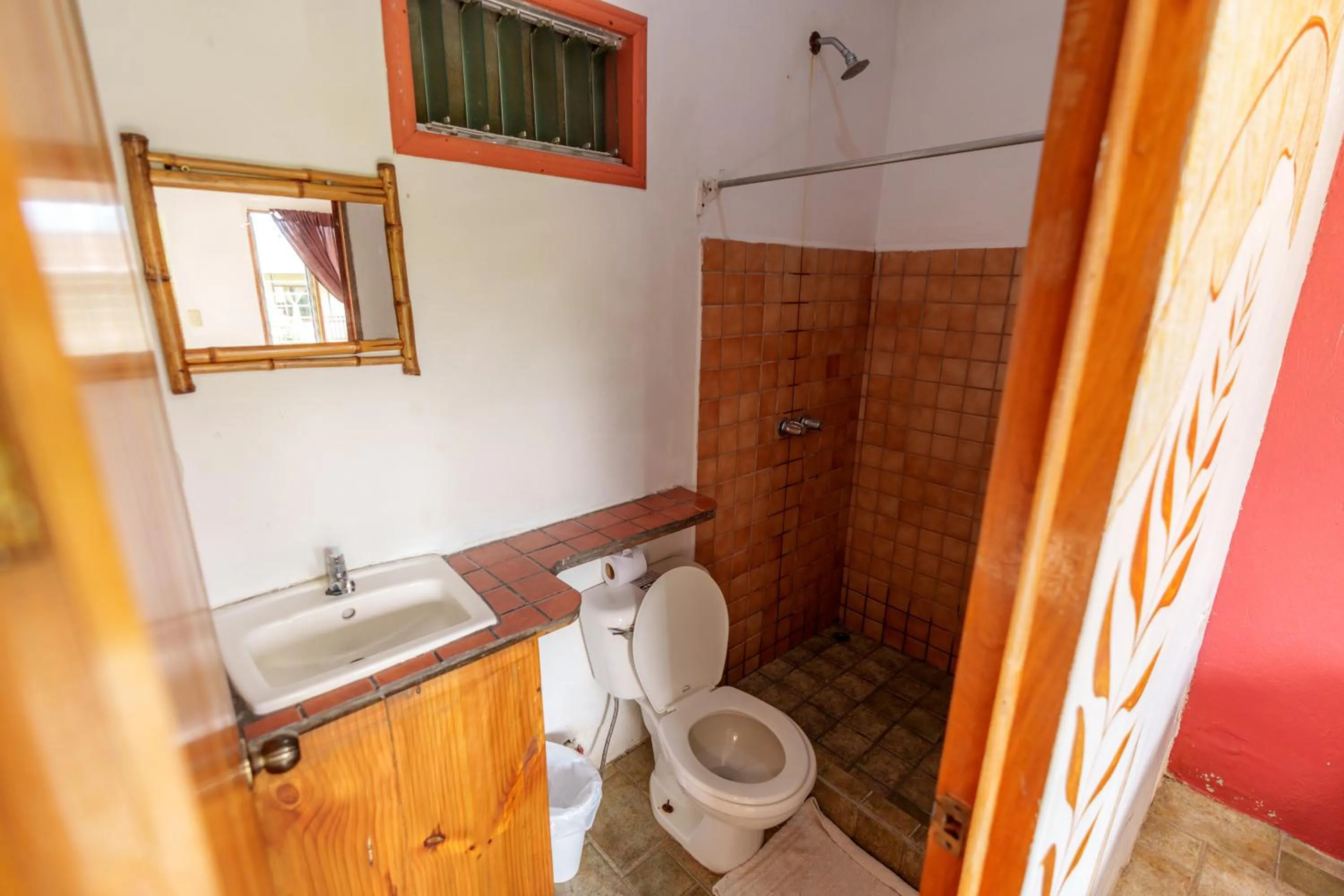 Shower in Pension Santa Elena